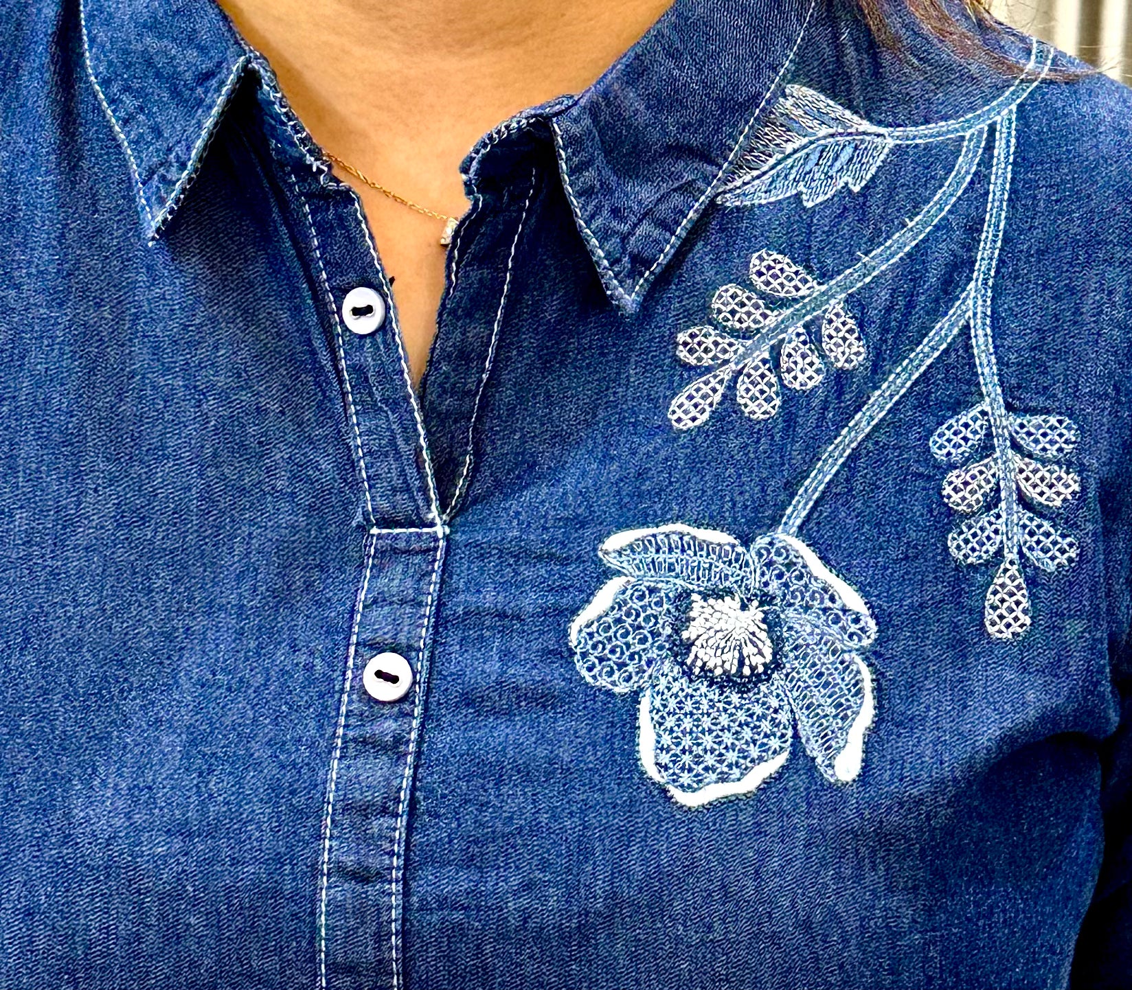 Women's Choice Exclusive: Denim Tunic & Sculpted Thread-Embroidery Masterpiece