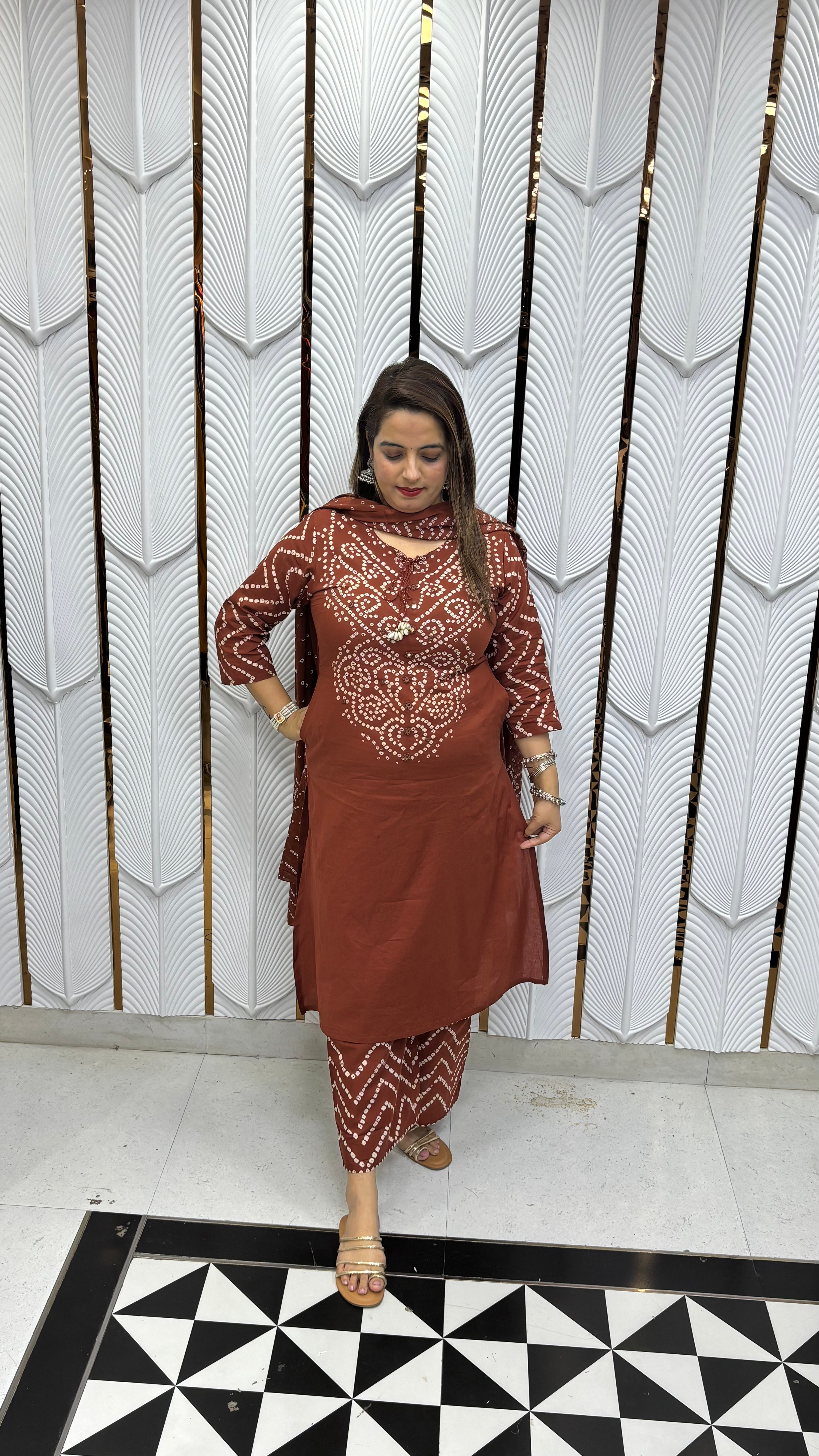Pure Cotton Bandhani Suit with Real Mirror Work – ✨ Special Offer – Flat ₹999 Only!