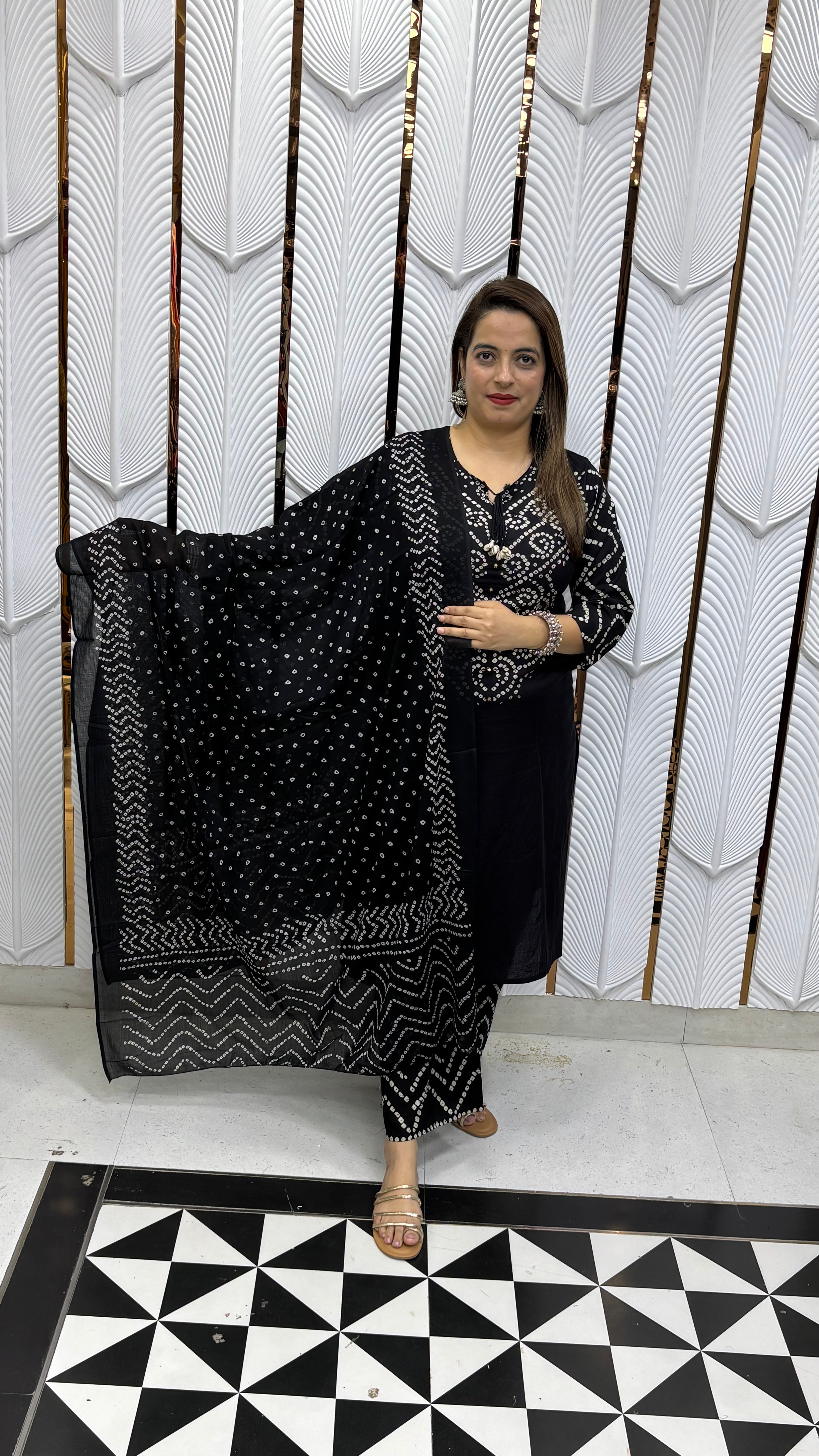 Pure Cotton Bandhani Suit with Real Mirror Work – ✨ Special Offer – Flat ₹999 Only!
