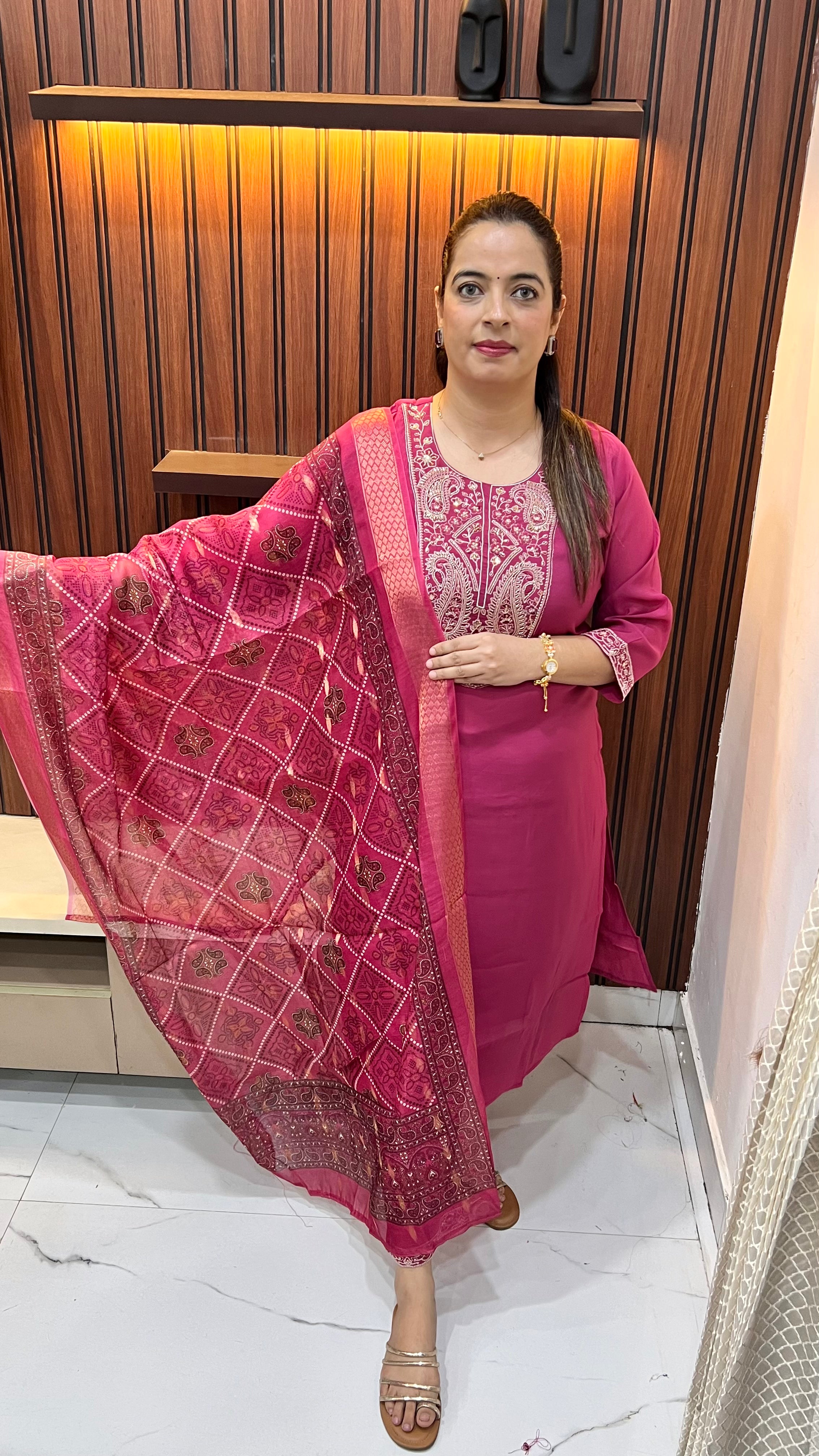 Imperial Heritage: Mul Chanderi Suit with Hand-Embroidered Kunjas & Zari Artistry