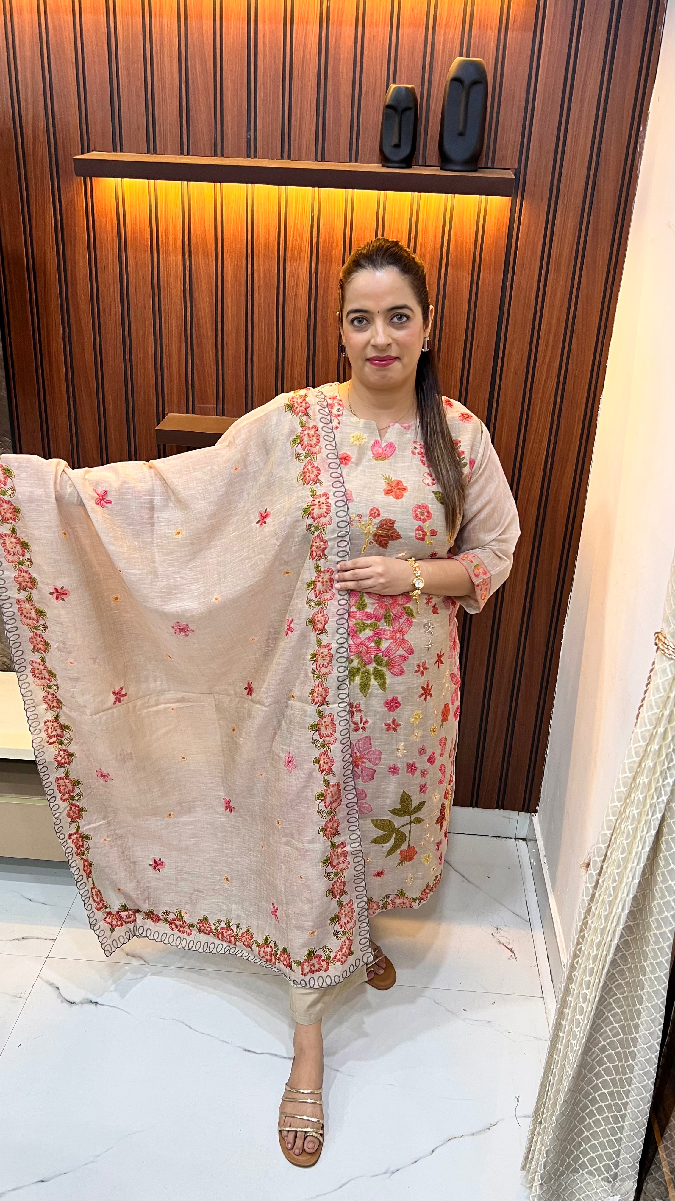 The Sovereign Silk: Maheshwari Silk Suit with Hand-Worked Knot & Cut-Work Artistr