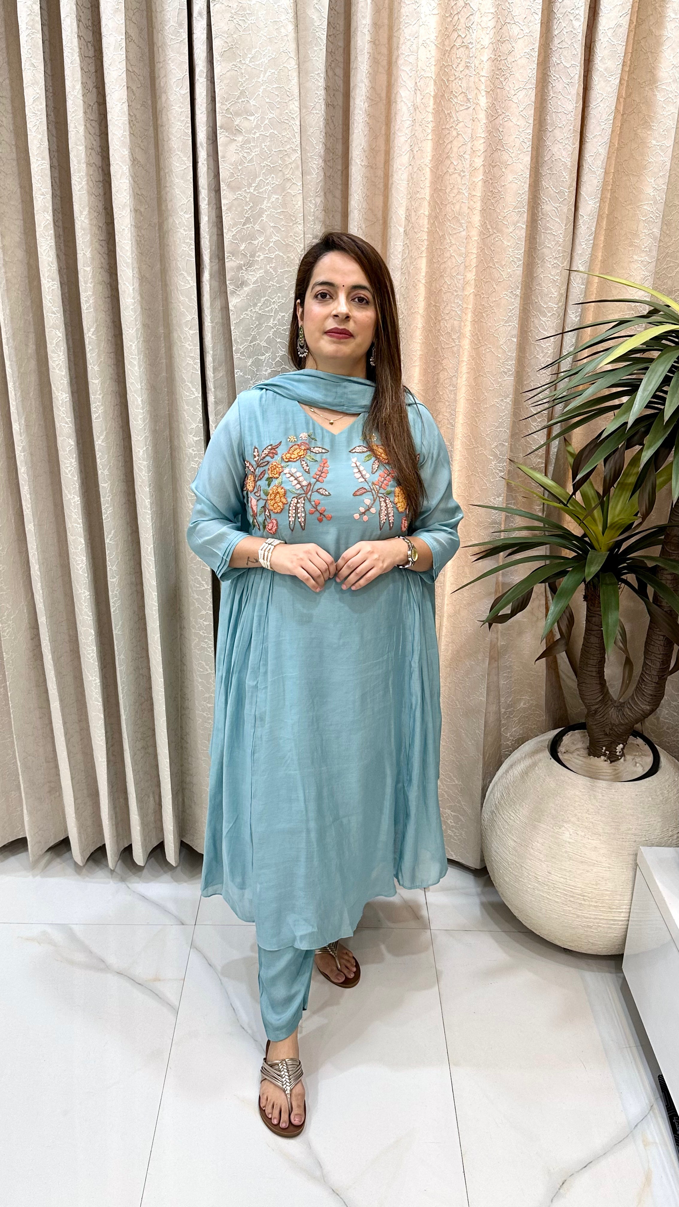 Mul Chanderi Side-Gathers Suit with Kolkata Knot Work