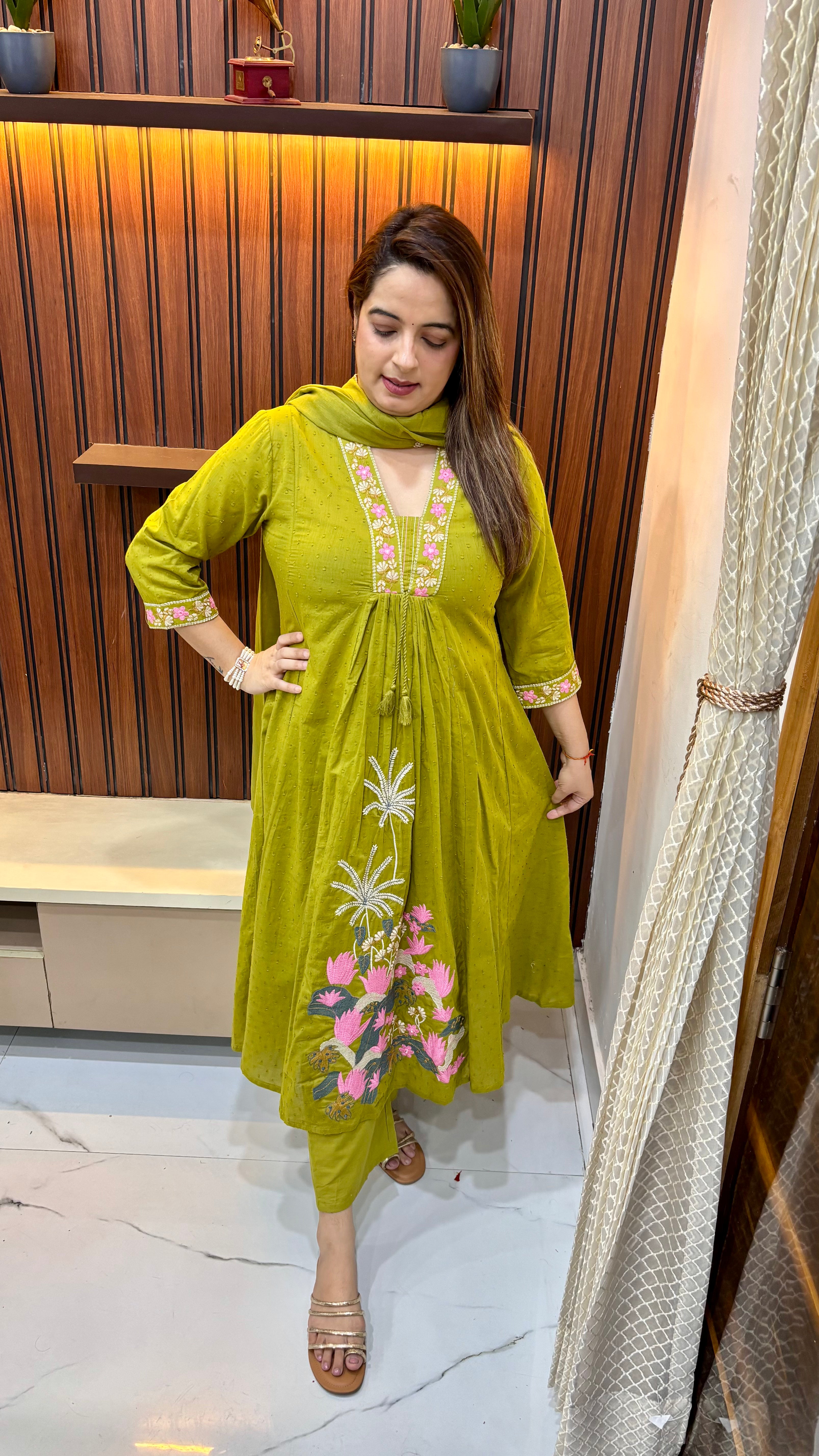 Pure Cotton Suit with Chinese Collar & Gather Work ✨