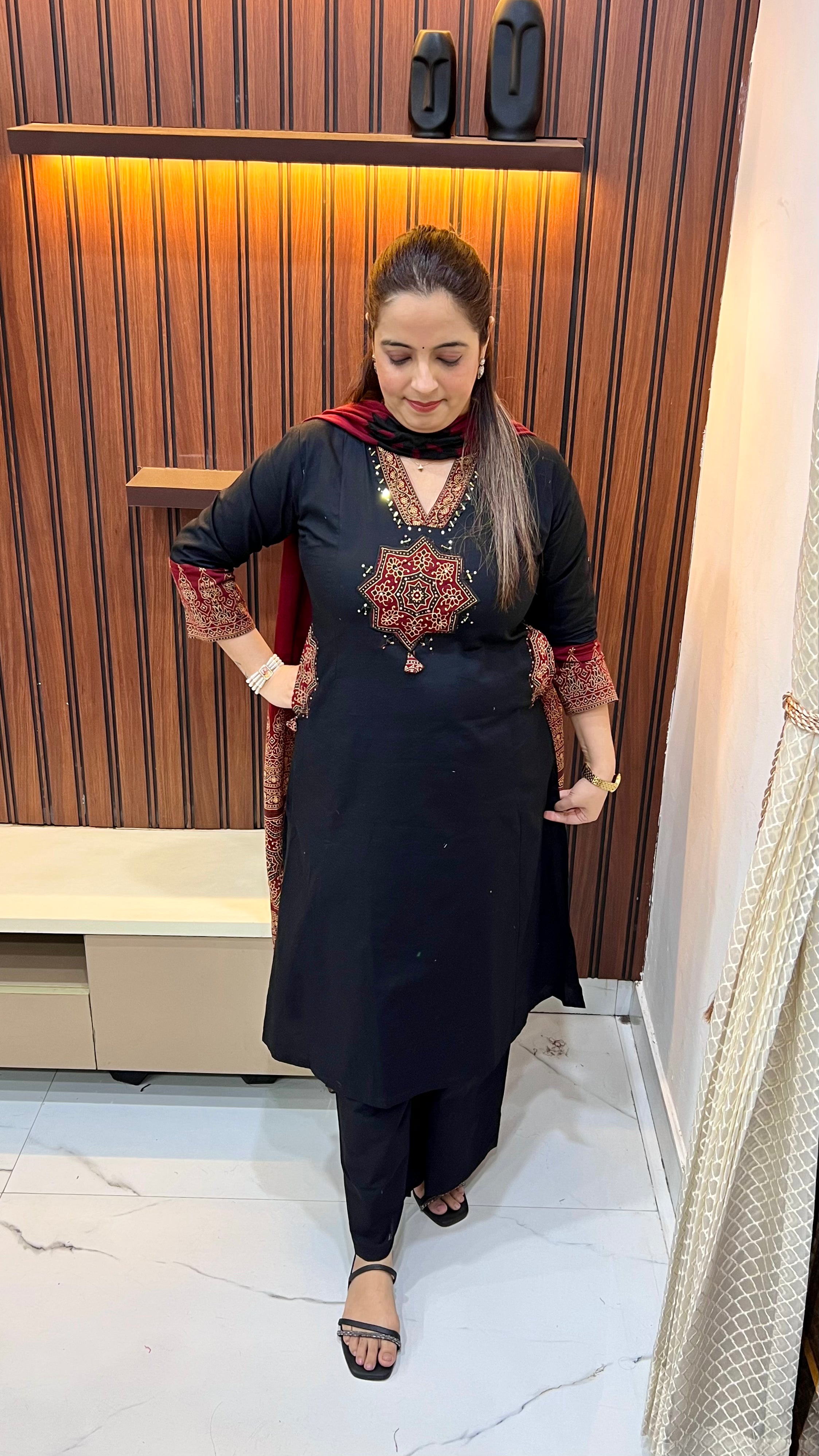 The Heritage Muse: Pure Cotton Chinese Collar Kalamkari Suit with Mirror & Thread Artistry