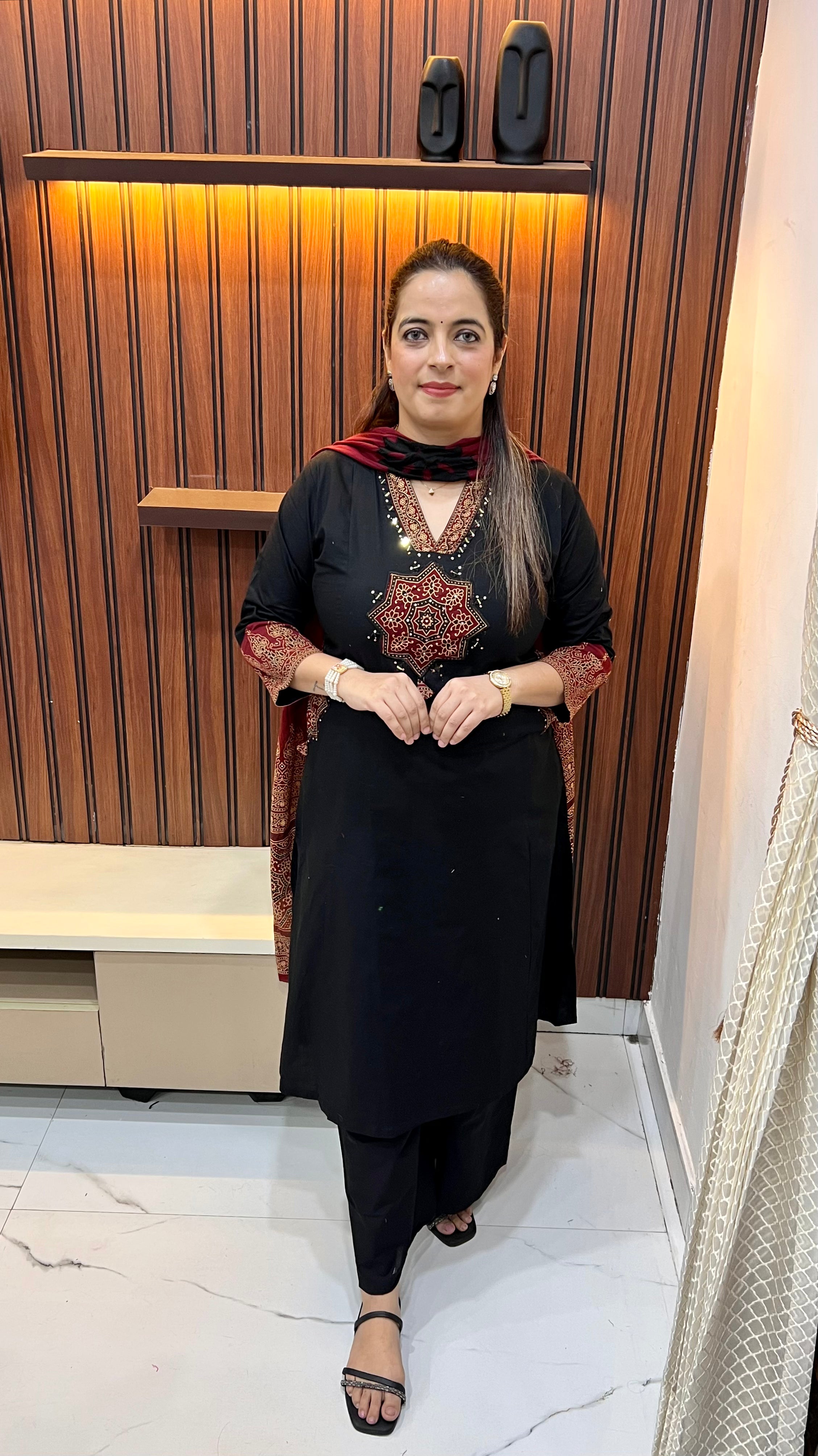 The Heritage Muse: Pure Cotton Chinese Collar Kalamkari Suit with Mirror & Thread Artistry