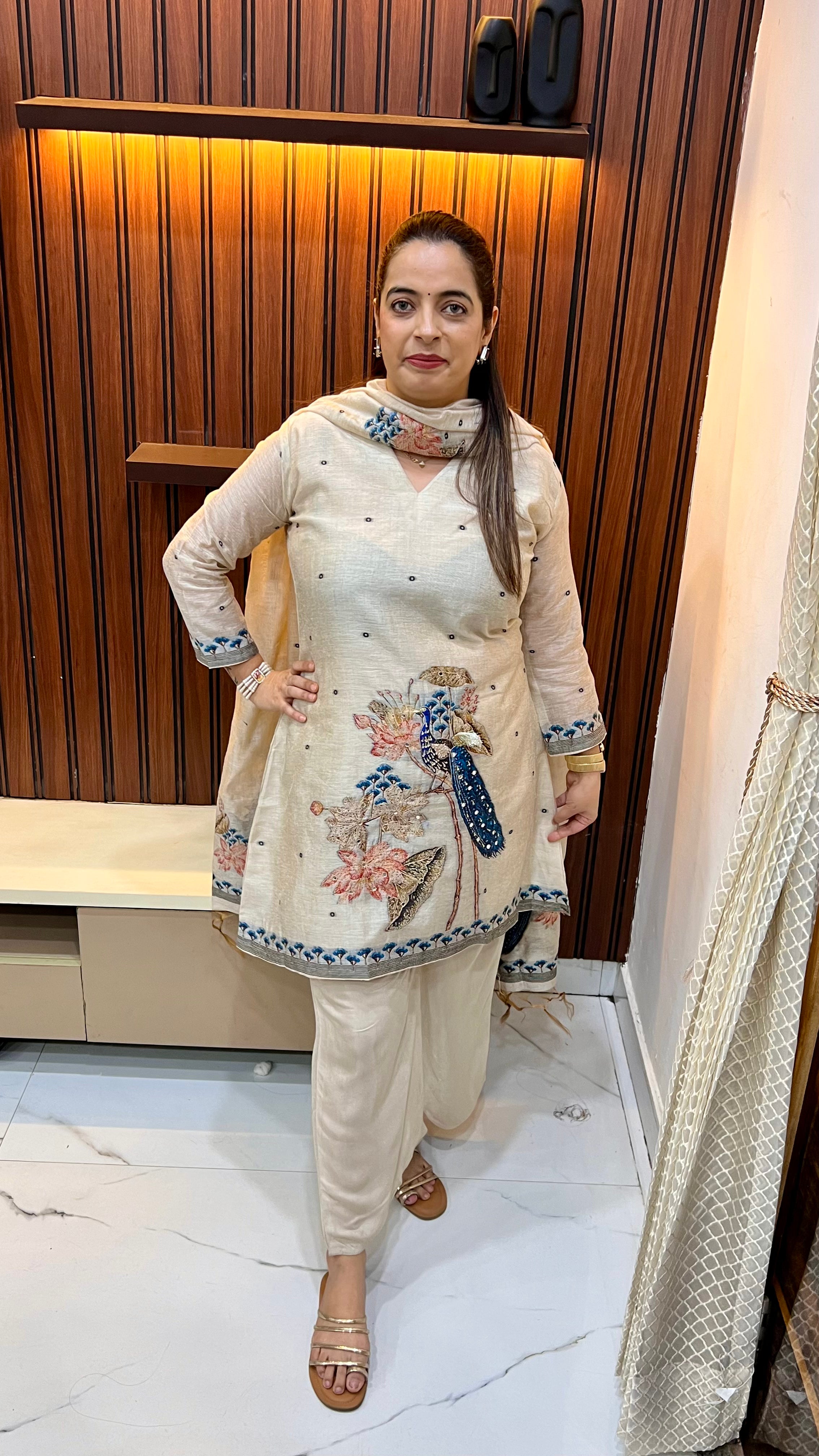 ✨ Quick Look: Mul Chanderi Woven Suit with Bird Impression Embroidery ✨