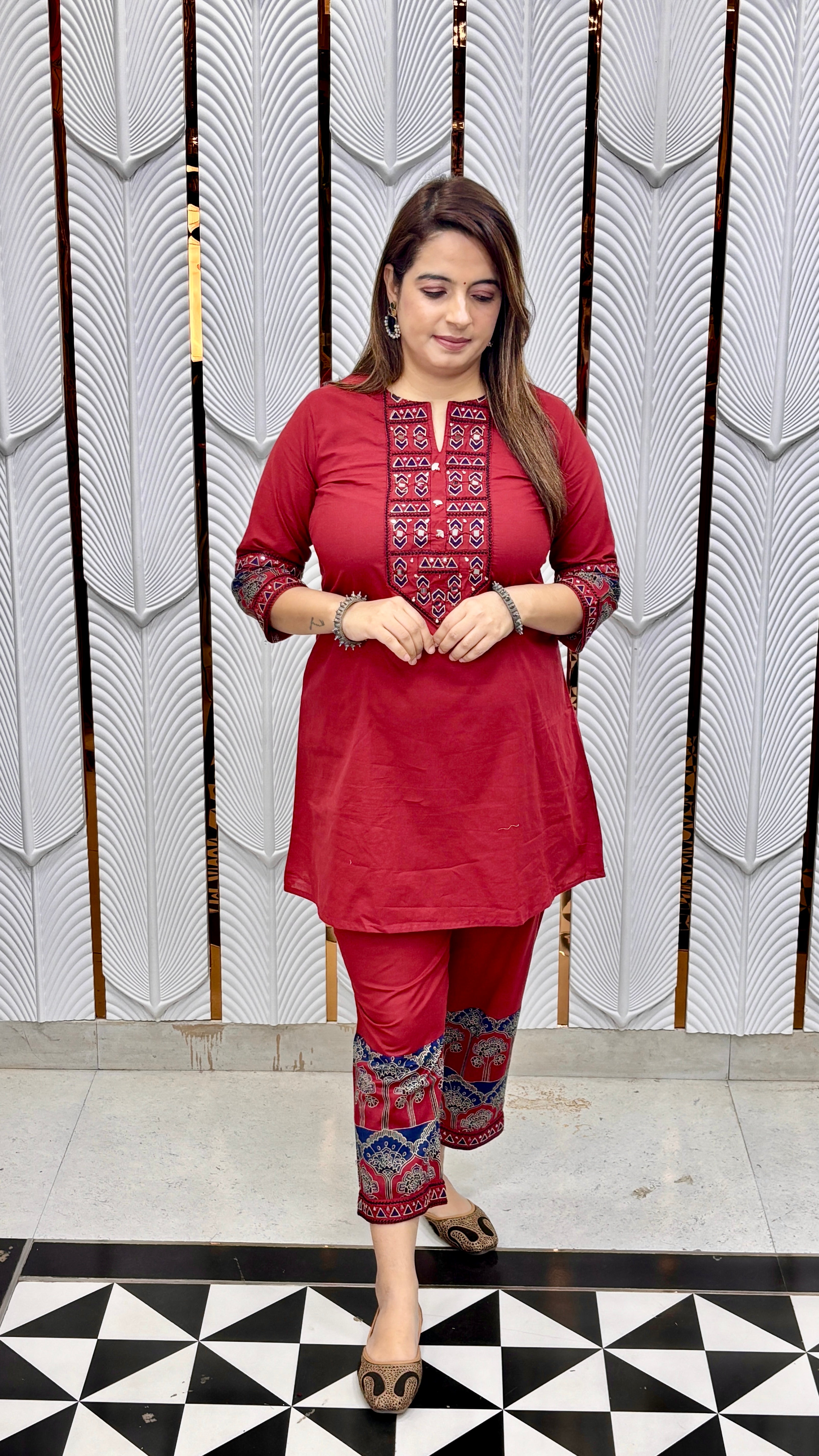 Elegant Co-ord Set with Farshi Salwaar & Ajrak Work