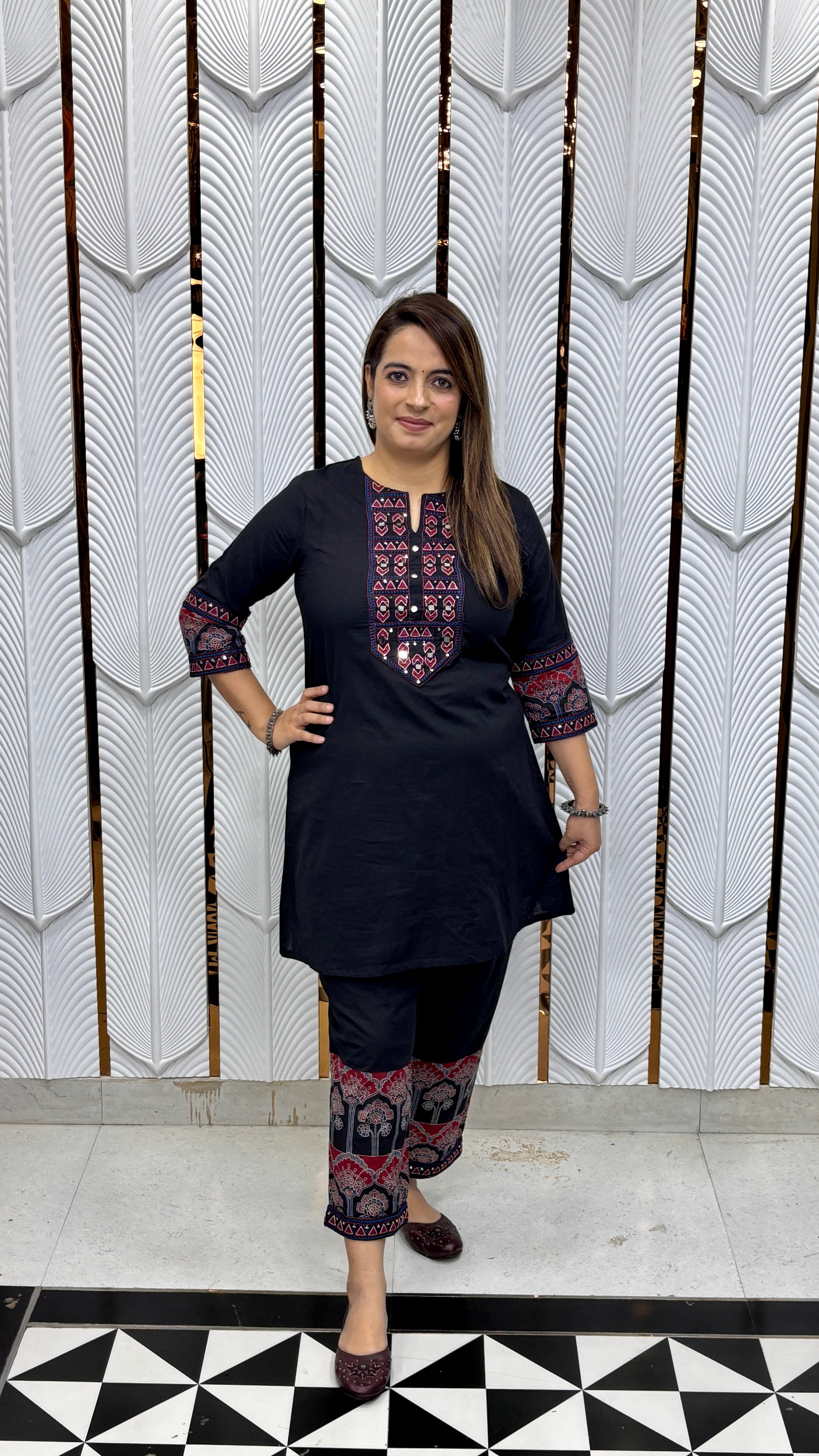 Elegant Co-ord Set with Farshi Salwaar & Ajrak Work