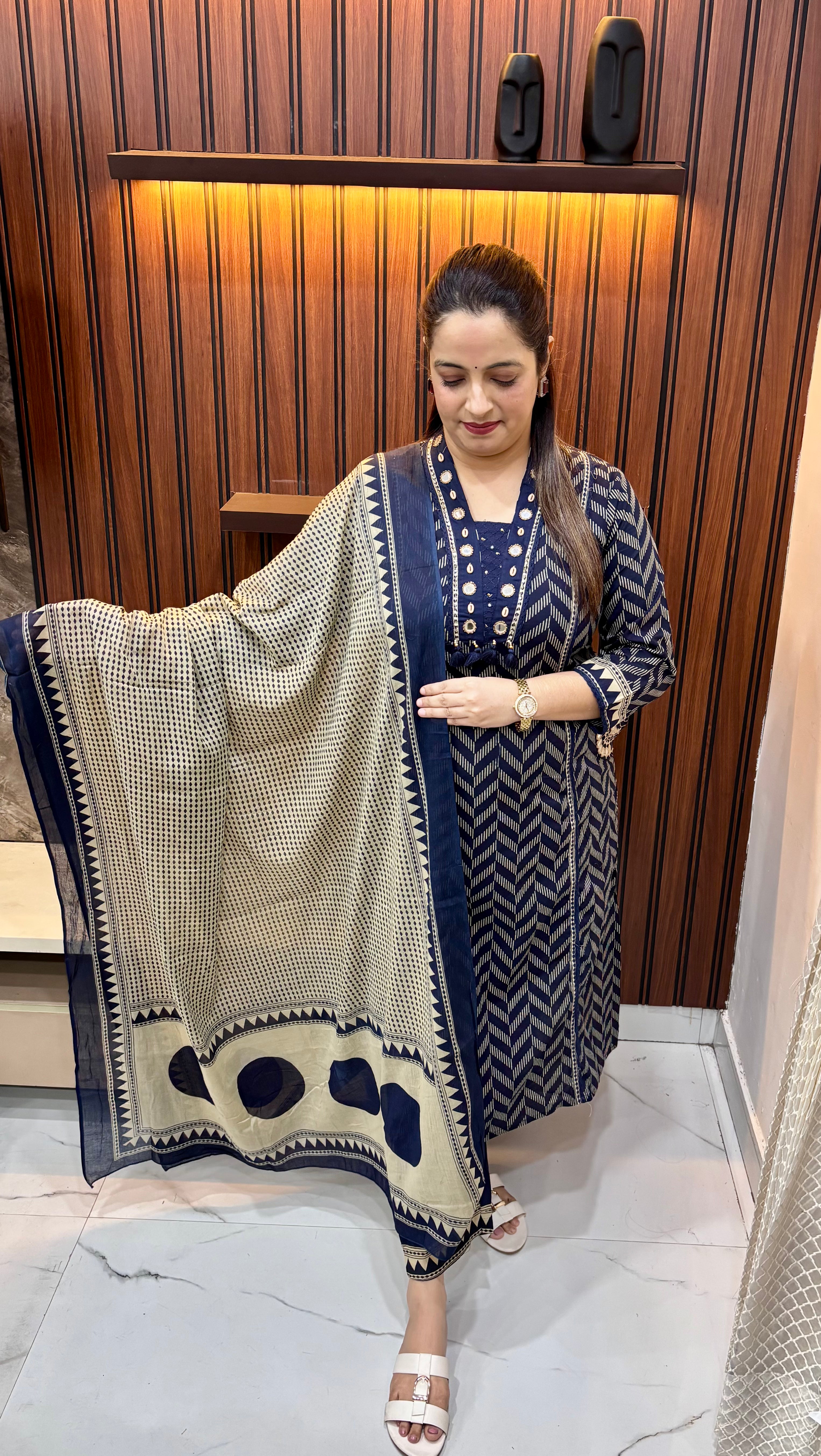 Pure Cotton Suit with Real Mirror Work & Designer Pockets ✨