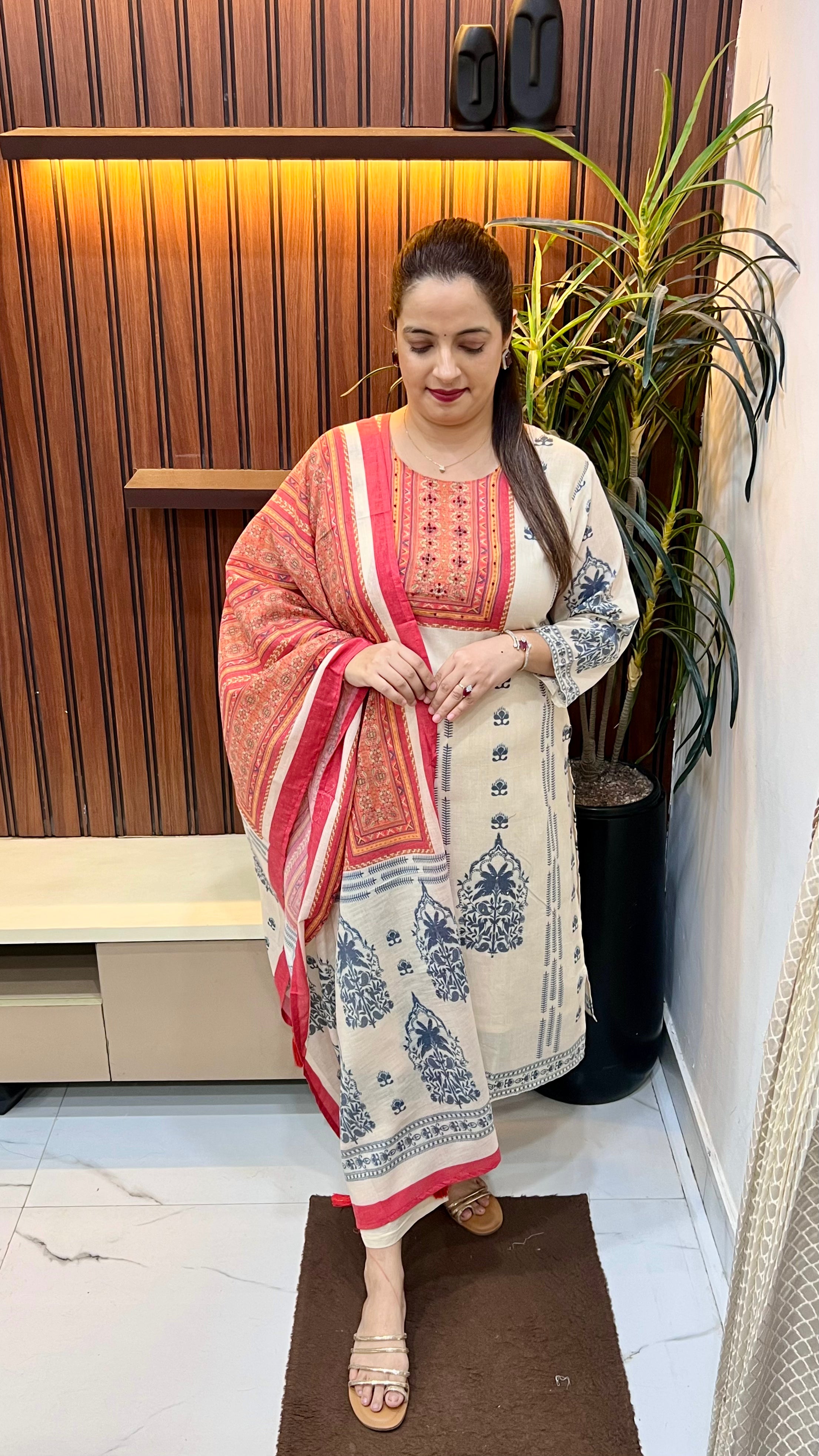 The Heritage Touch: Mulmul Cotton Kolkata Knot Work Suit