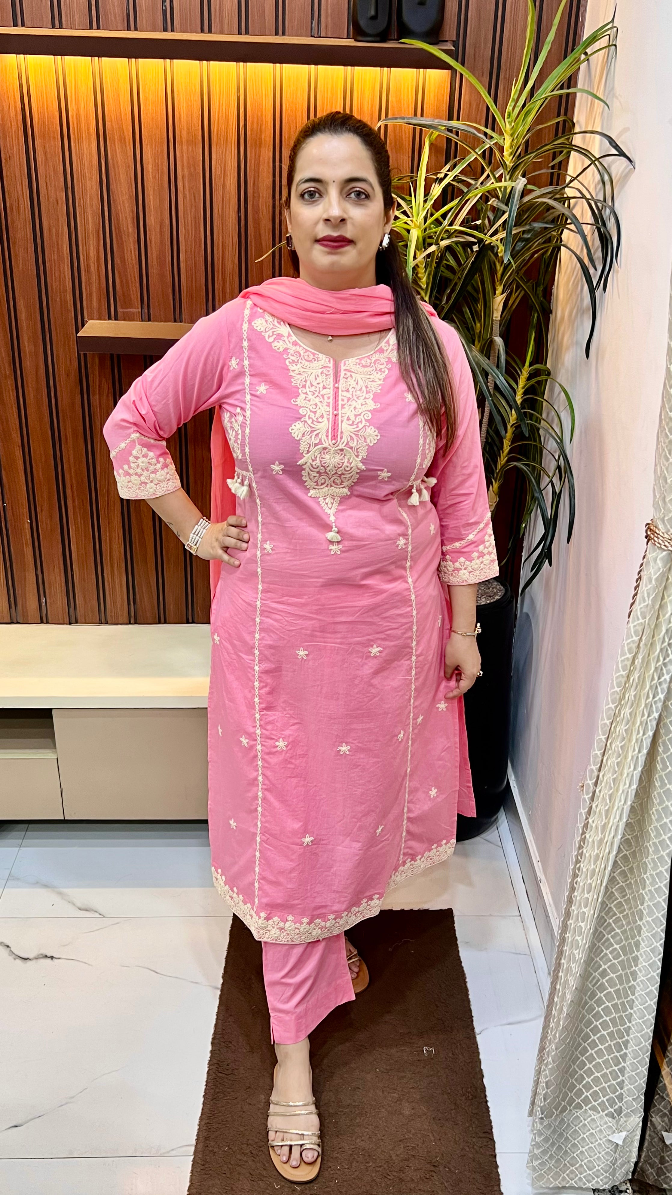 👑 The Heritage Masterpiece: Pure Cotton Kashmiri Suit with Multi-Craft Artistry