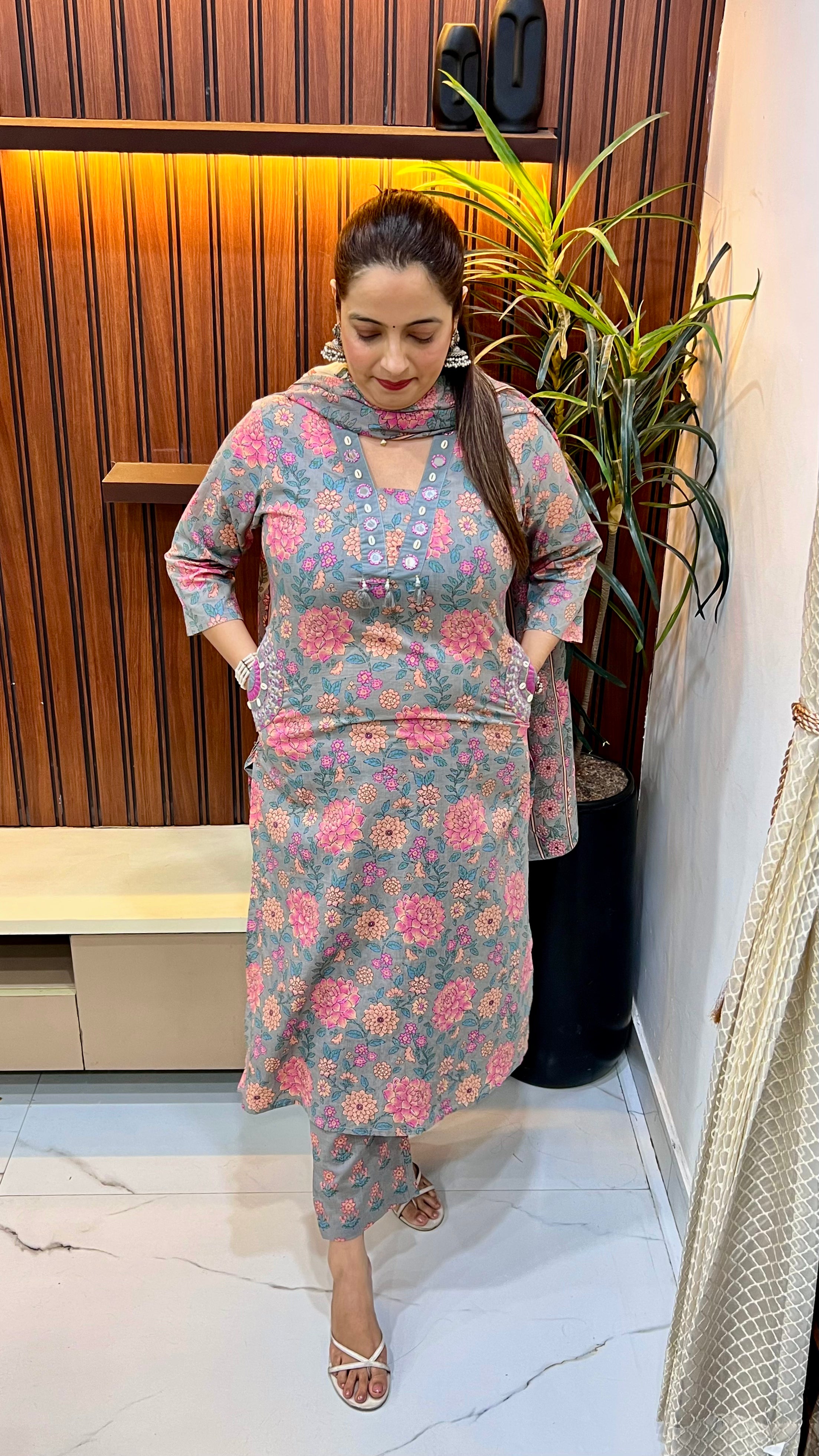 The Festive Artisan: Pure Cotton Floral & Cut-Dana Suit