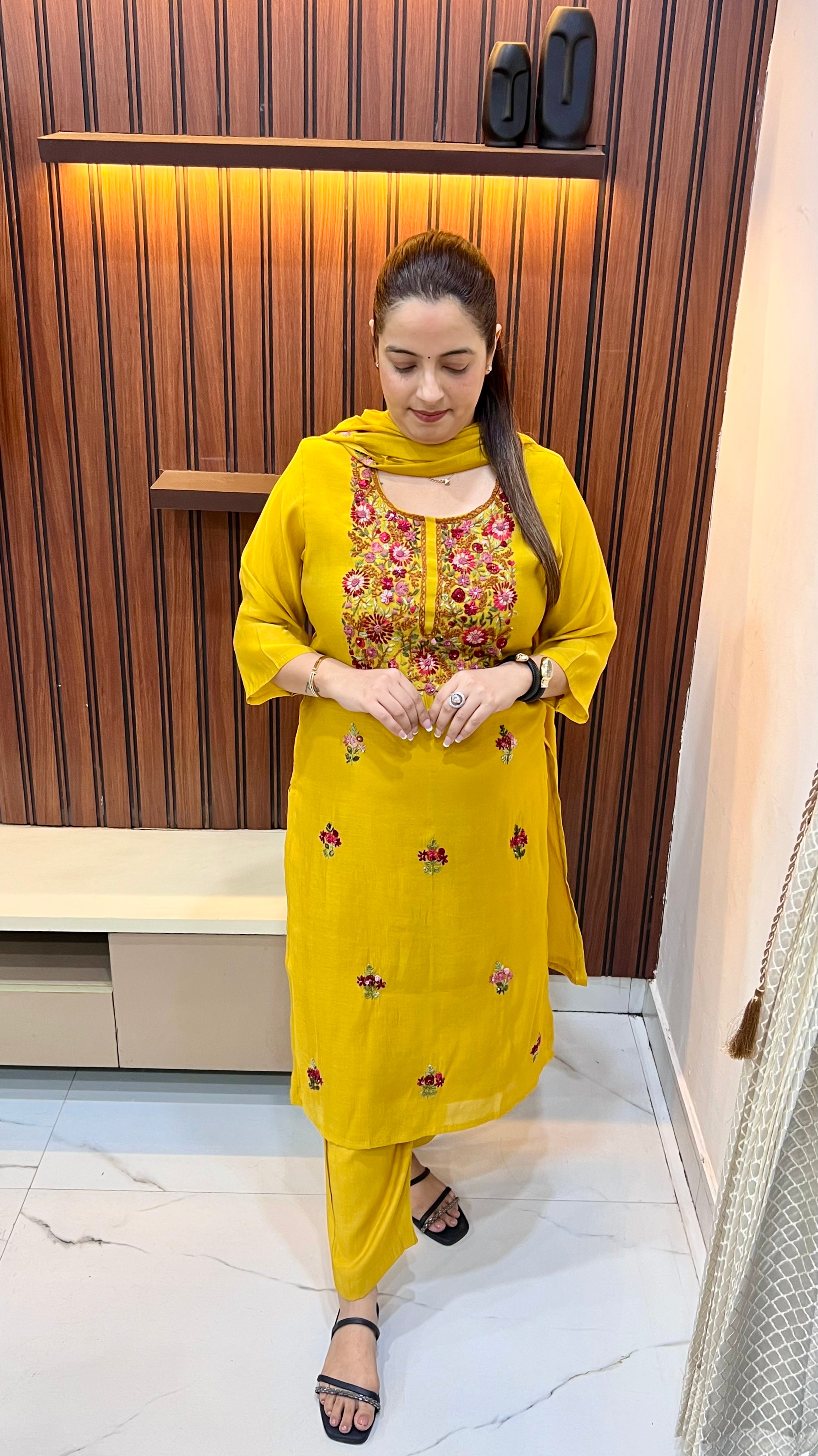 The Regal Craft: Mul Chanderi Kolkata Knot & Floral Suit