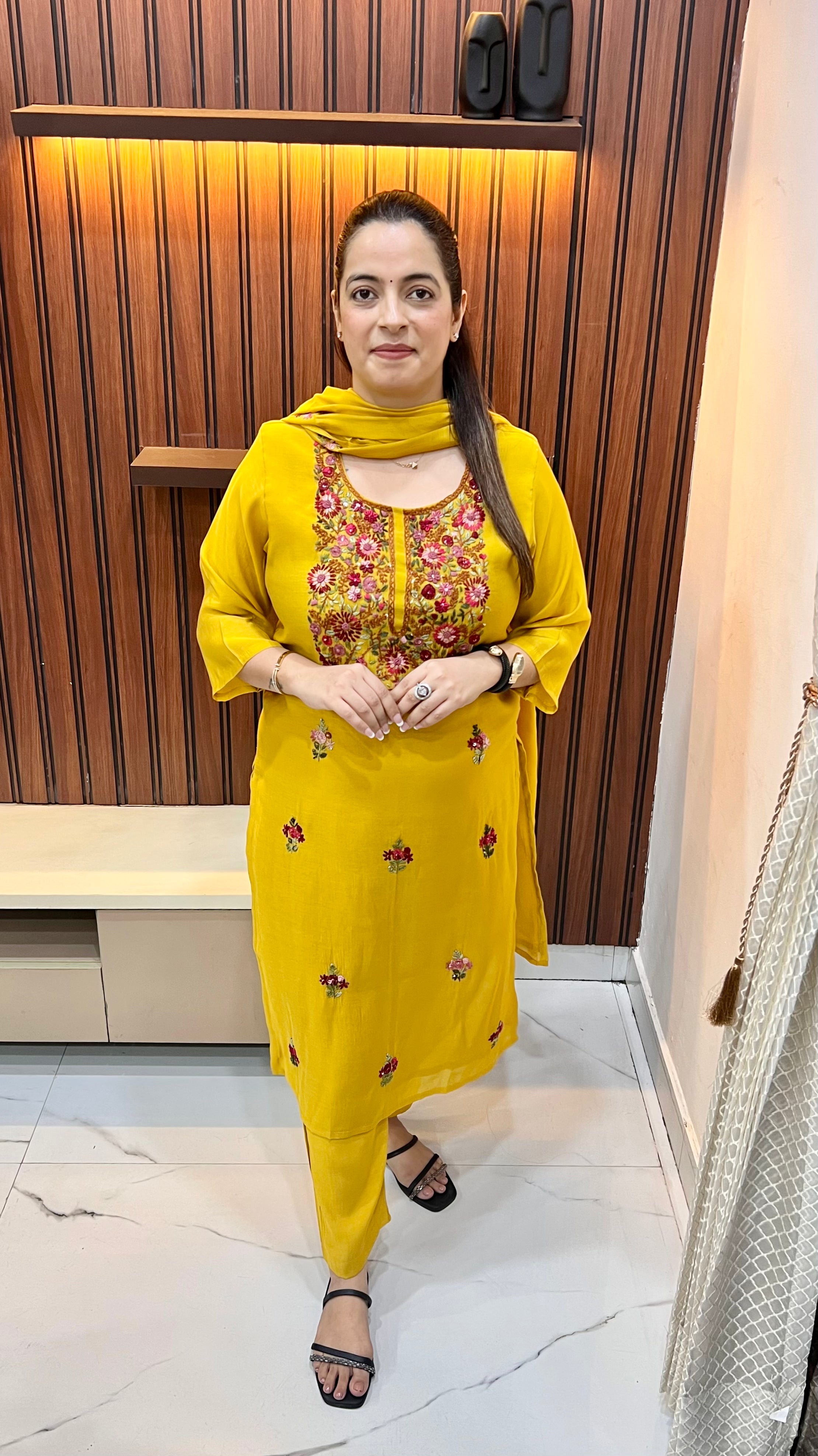 The Regal Craft: Mul Chanderi Kolkata Knot & Floral Suit