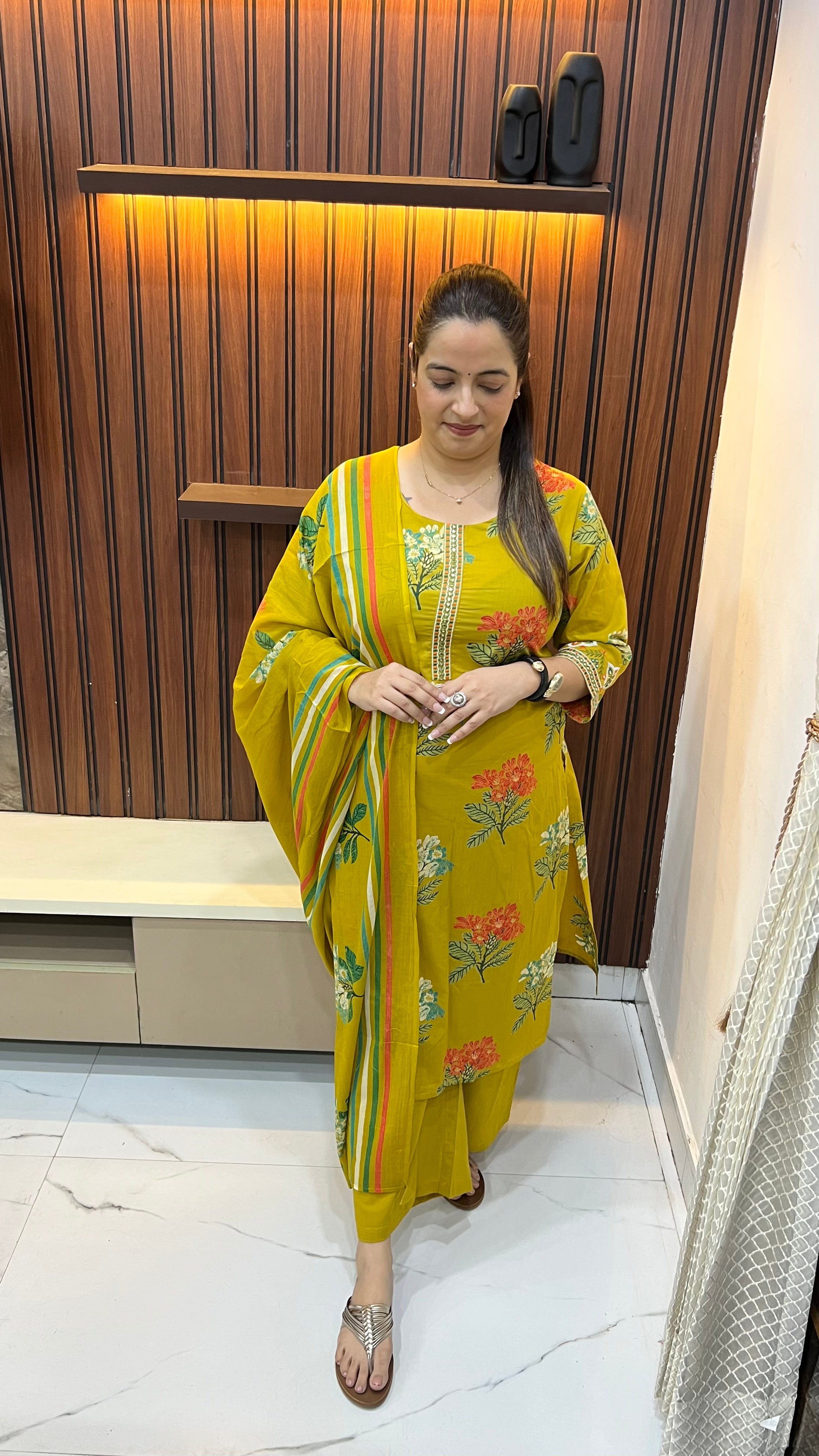 👑 The Imperial Grace: Pure Mulmul Cotton Ankka Work Suit