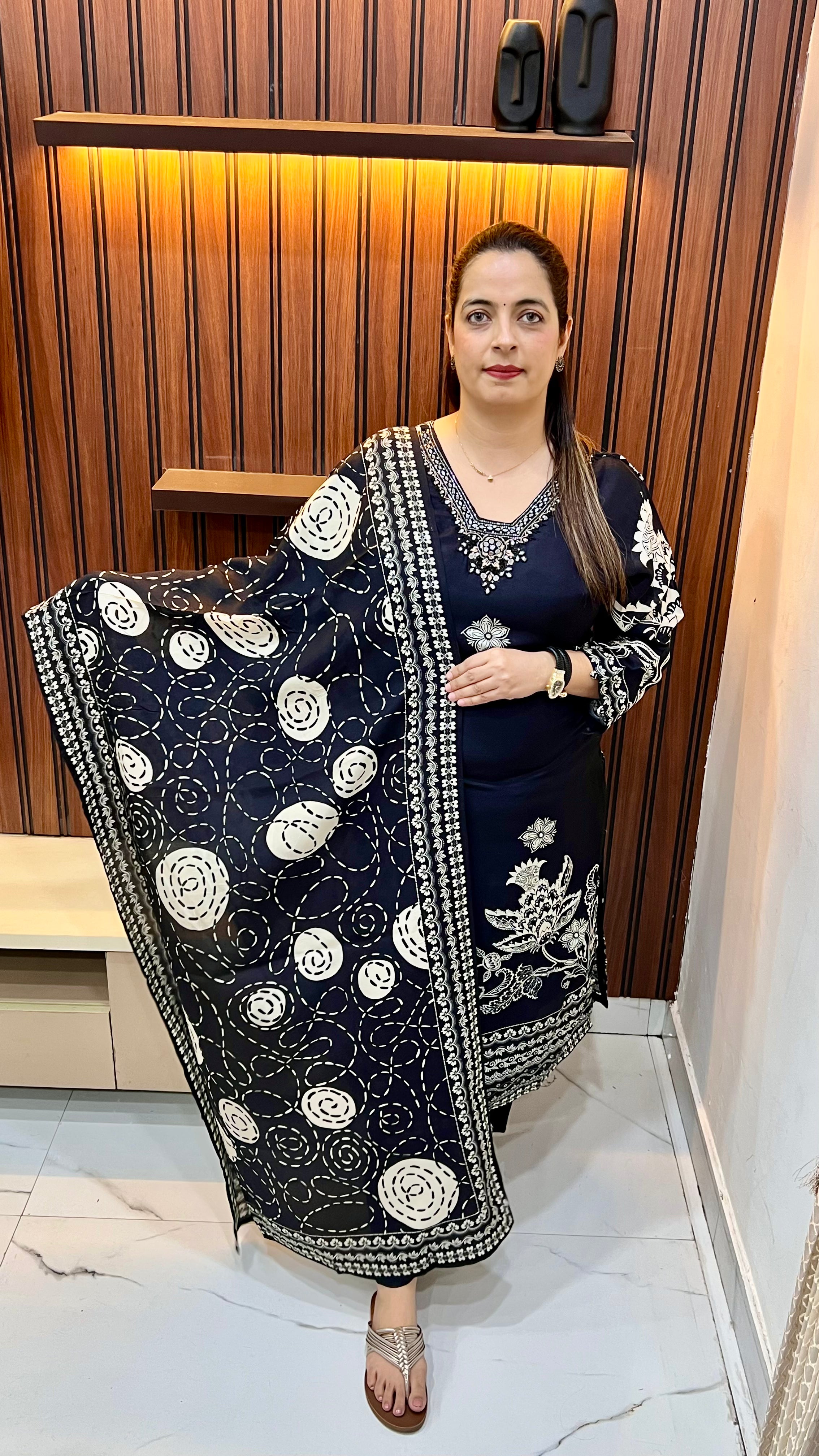 👑 The Imperial Radiance: Paper Silk Cut-Dana & Mirror-Work Masterpiece