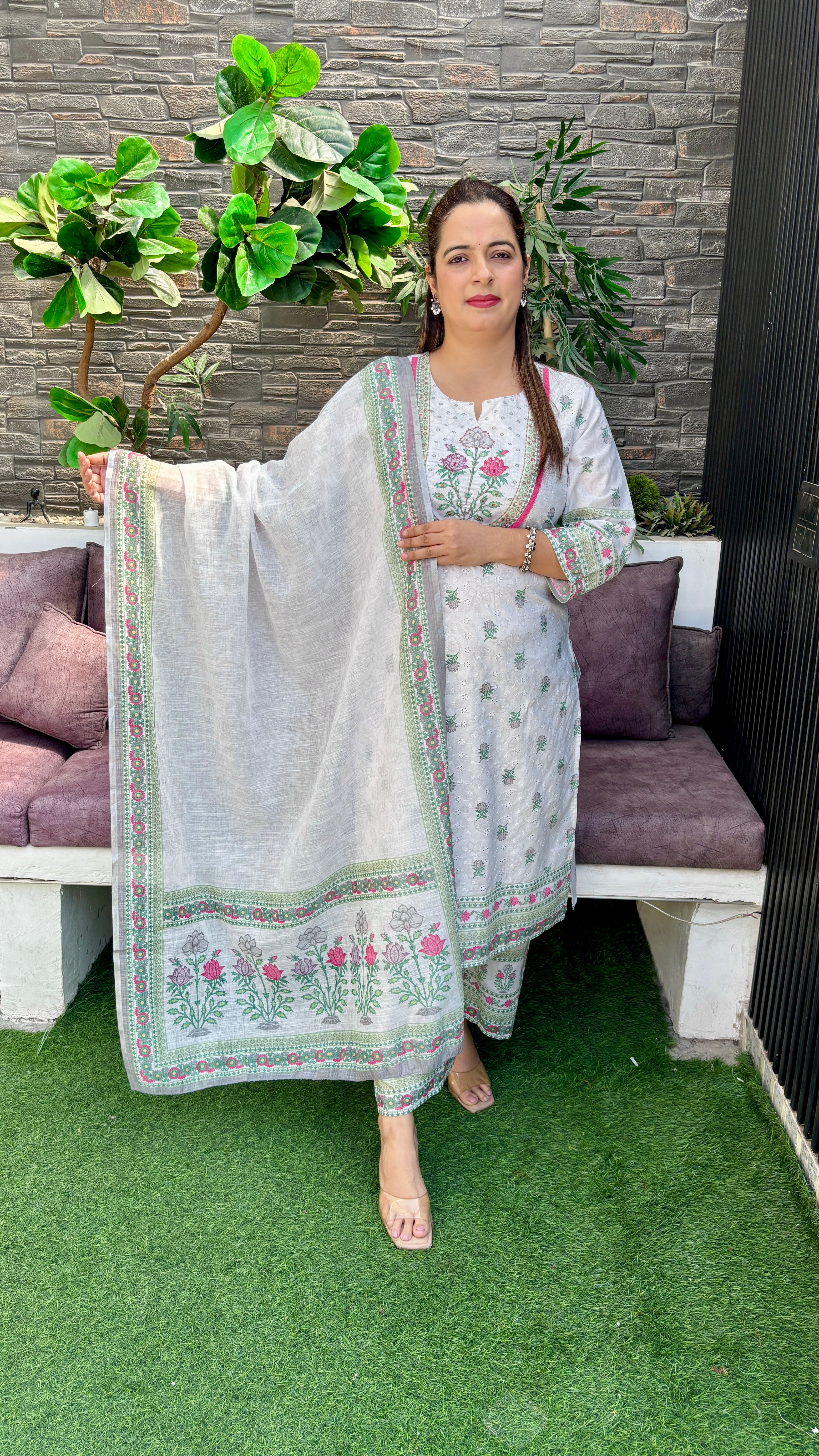 Schiffli Cotton Suit with Floral Design ✨