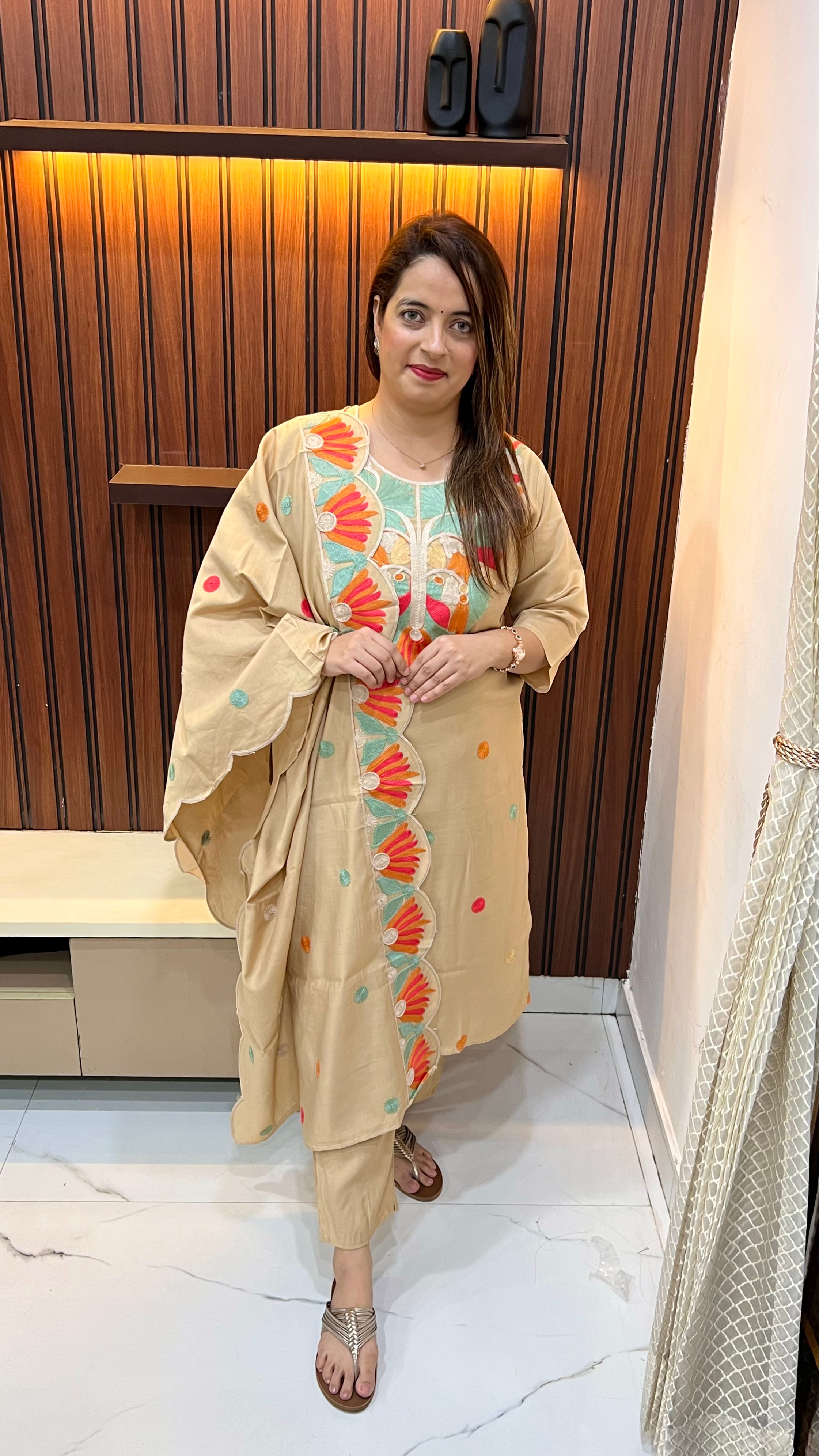 The Boutique Signature: Imperial Muslin Kashmiri Cut-Work Masterpiece