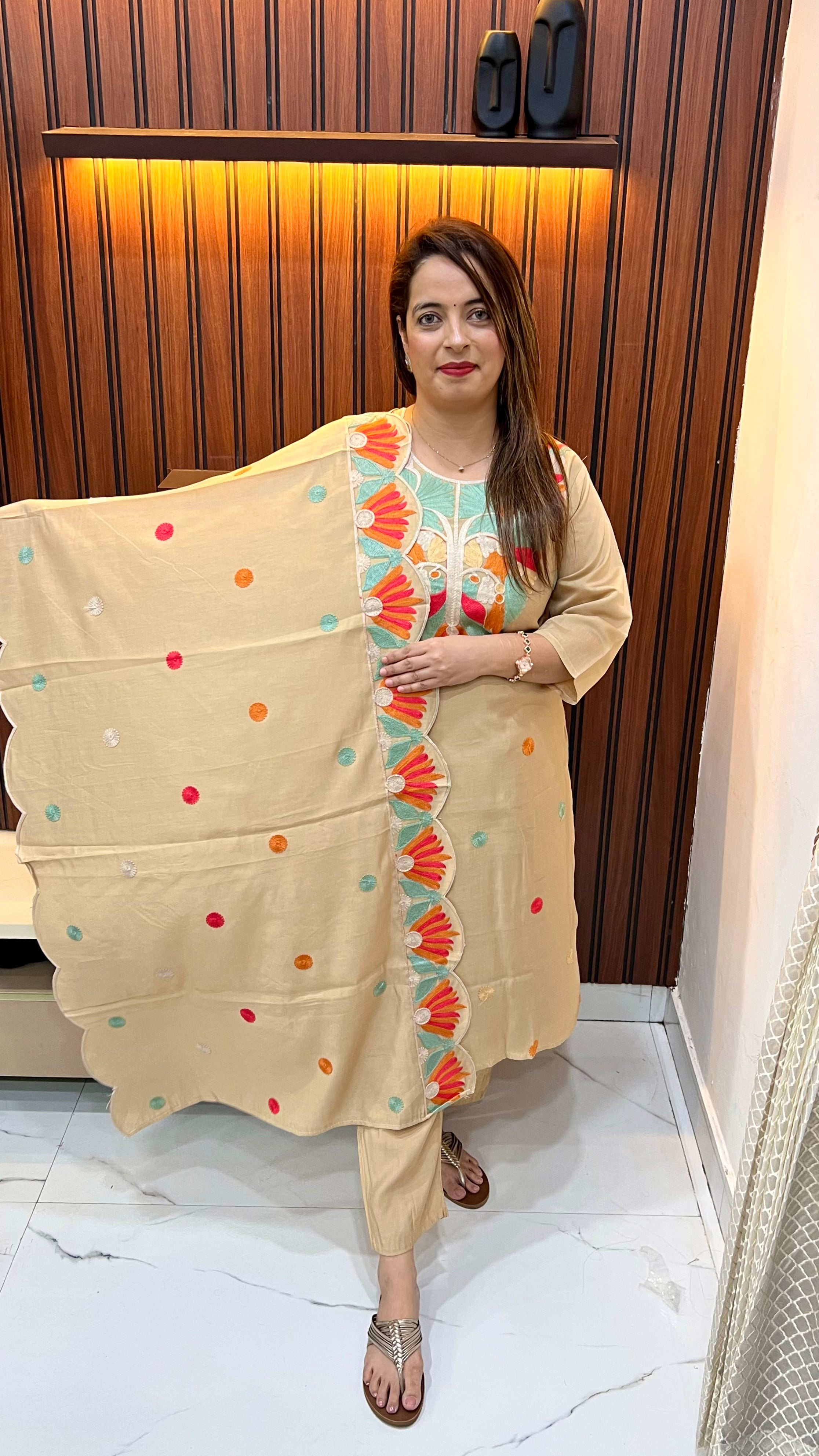 The Boutique Signature: Imperial Muslin Kashmiri Cut-Work Masterpiece