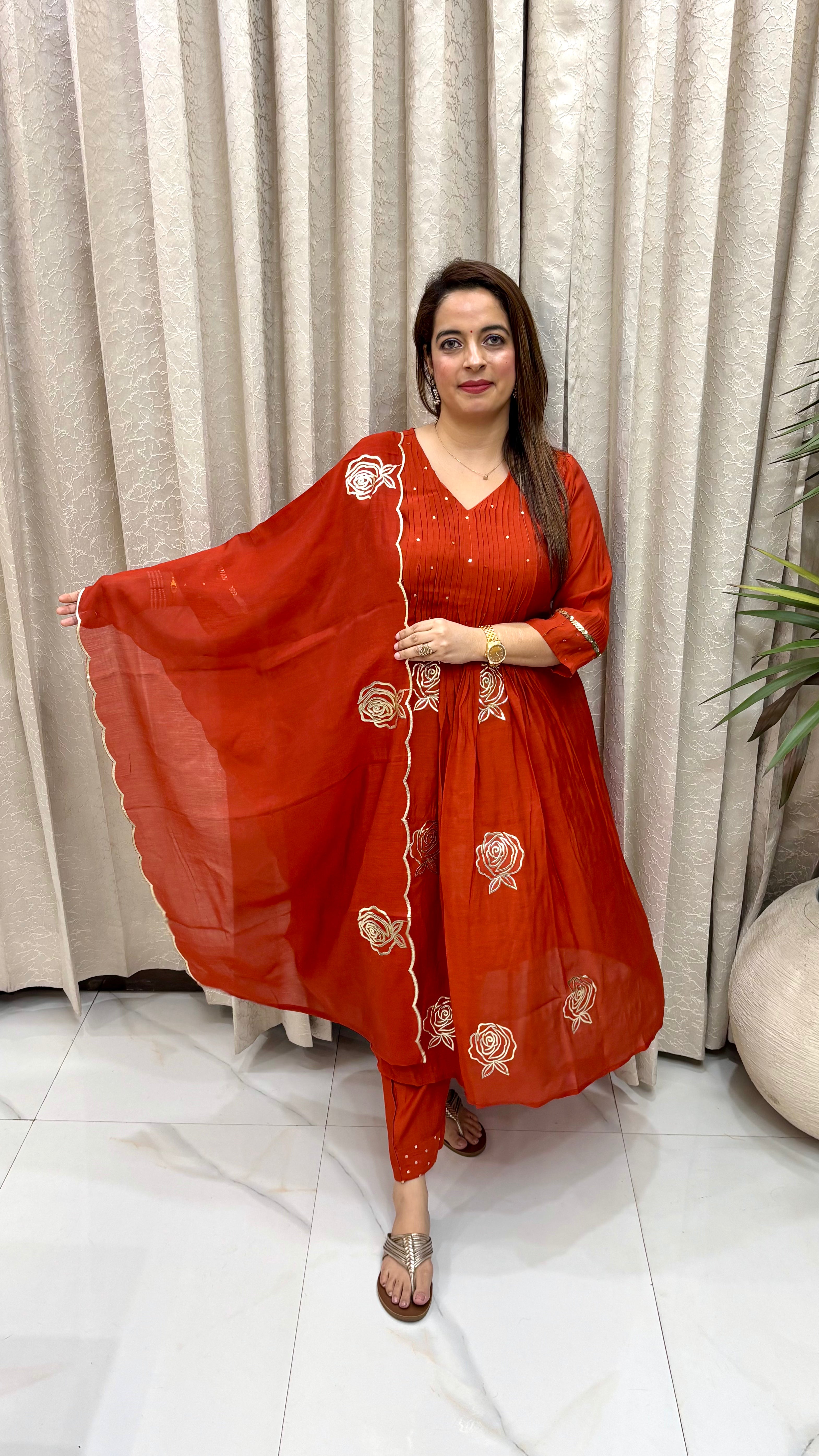Mul Chanderi Suit Set with Fine Zari Floral Artwork & Soft Cotton Lining
