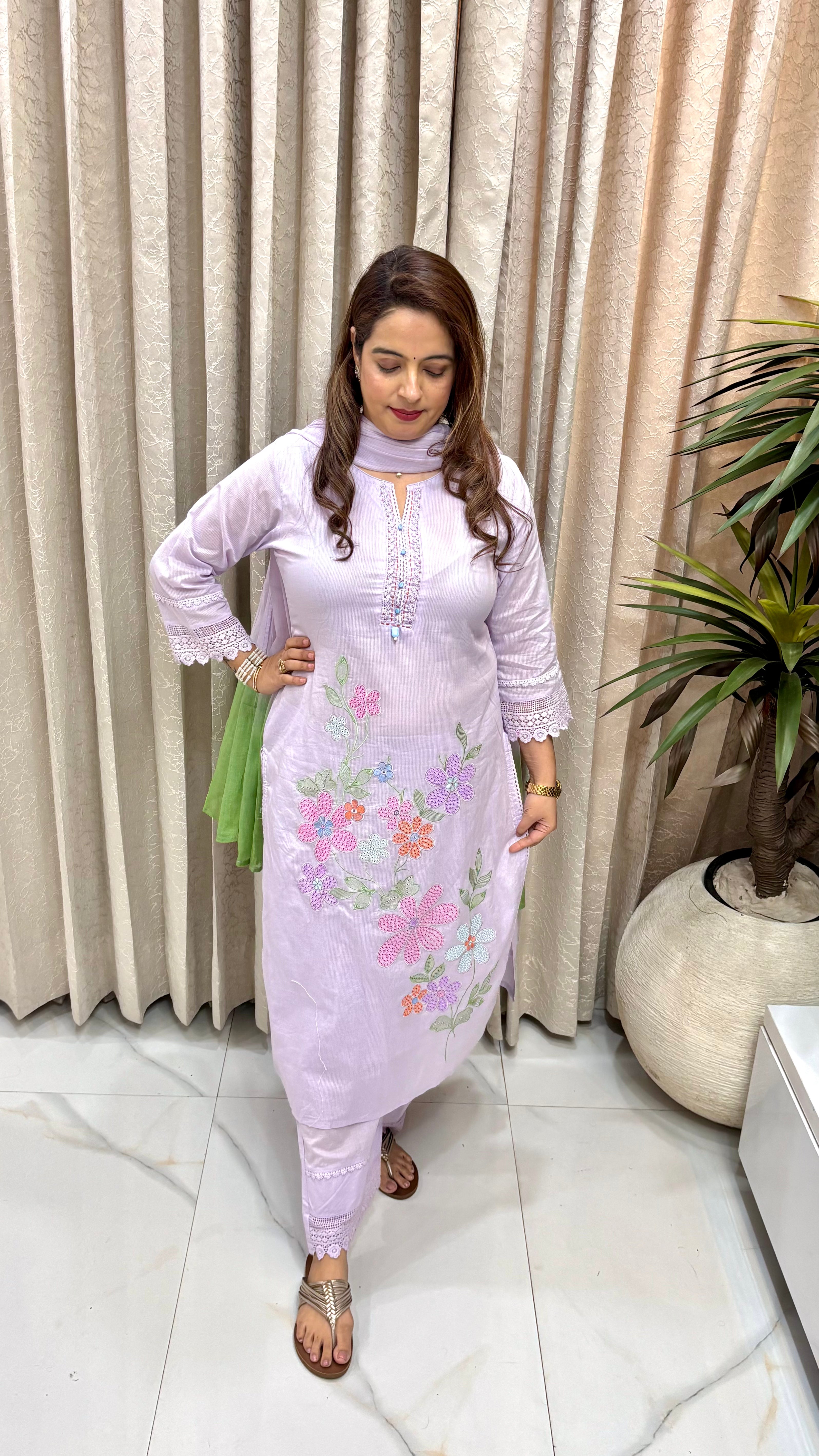 Pure Mulmul Cotton Schiffli Suit with Dual-Shade Dupatta & Crochet Lace Details
