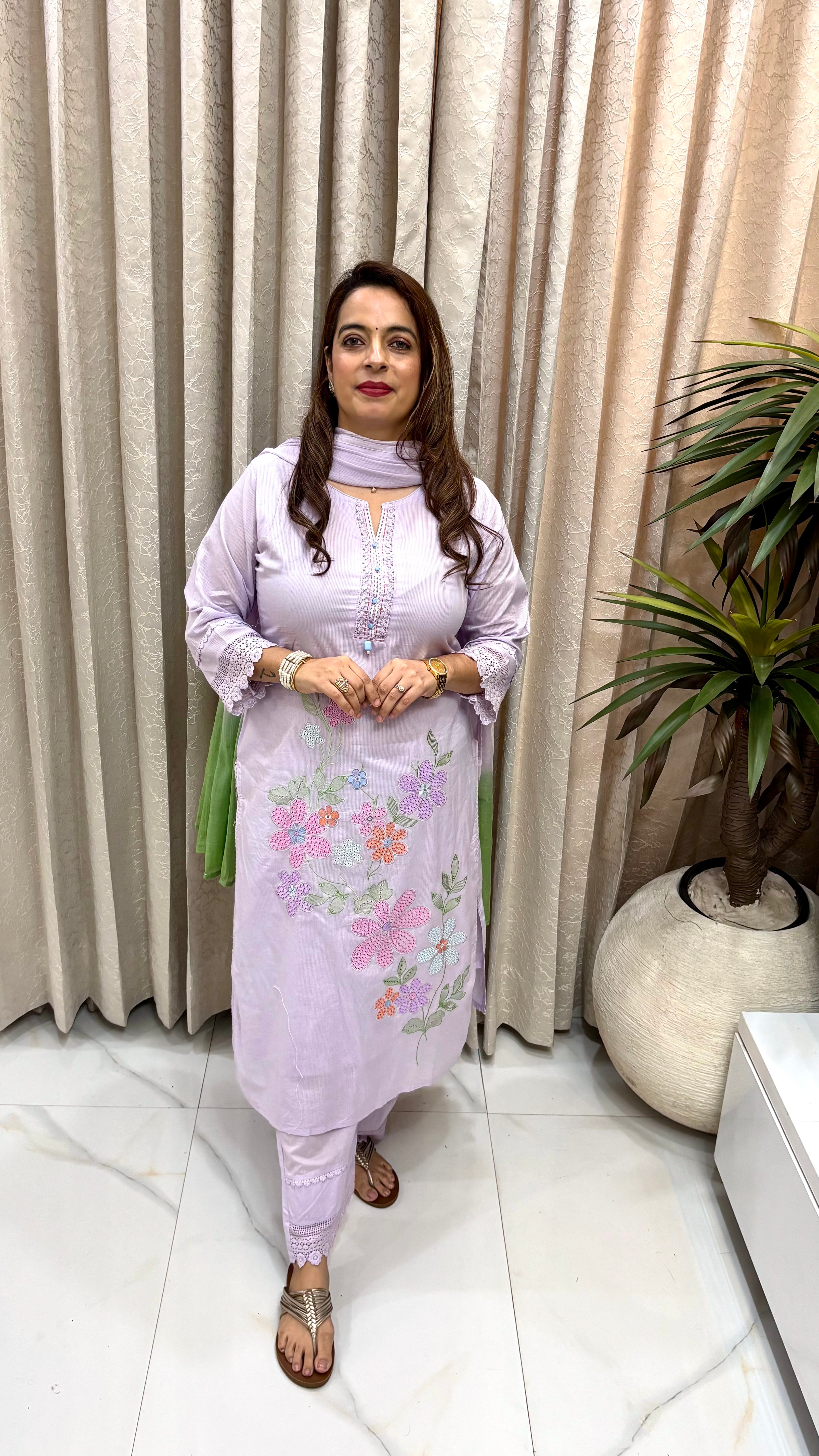 Pure Mulmul Cotton Schiffli Suit with Dual-Shade Dupatta & Crochet Lace Details