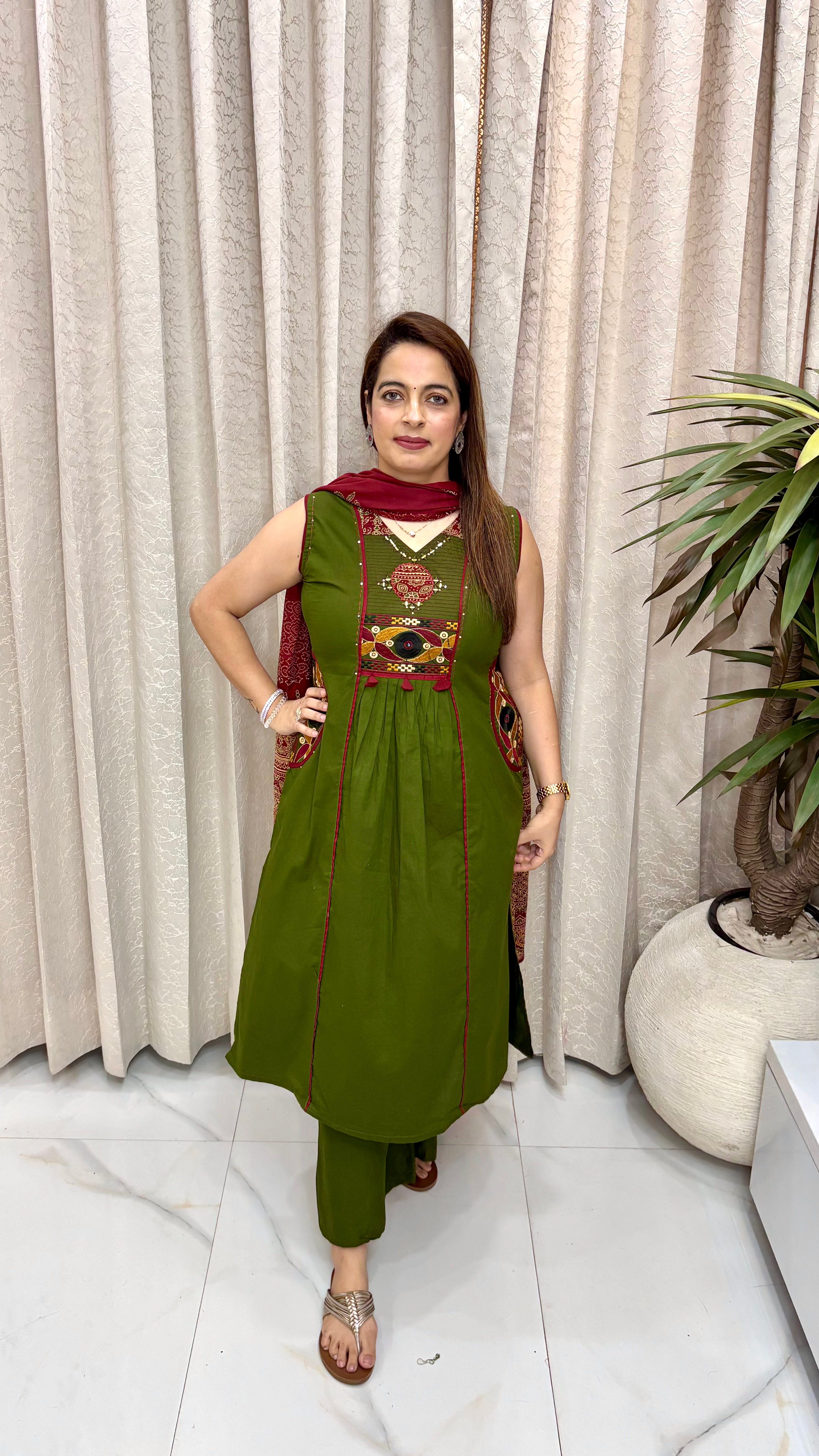 360° Artisan Grace & Modern Utility  Pure Cotton Kalamkari Jaipuri Suit with Real Mirror Work & Designer Pockets