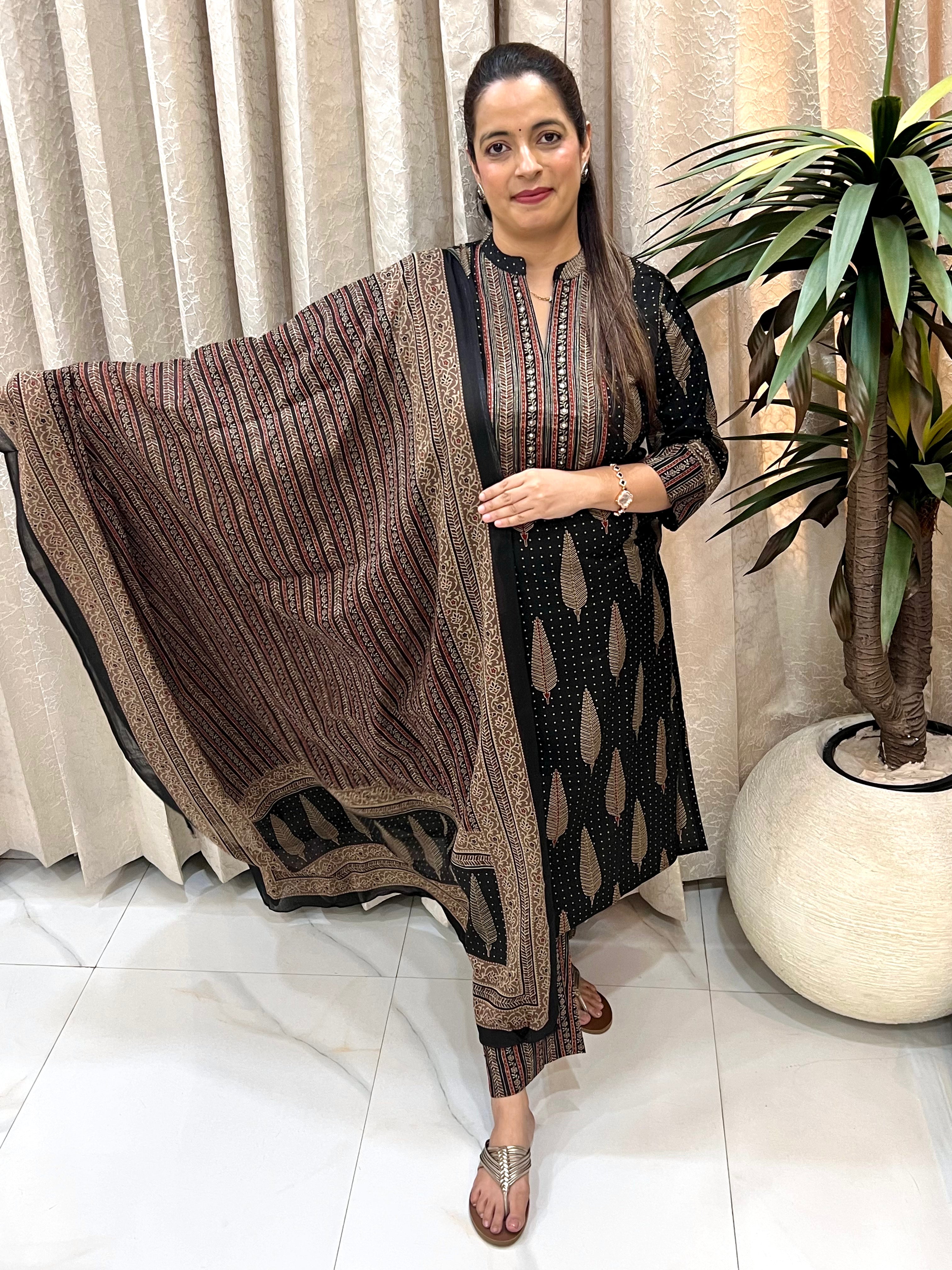 ✨ Pure Cotton Kalamkari Print Suit with Hand Embroidery