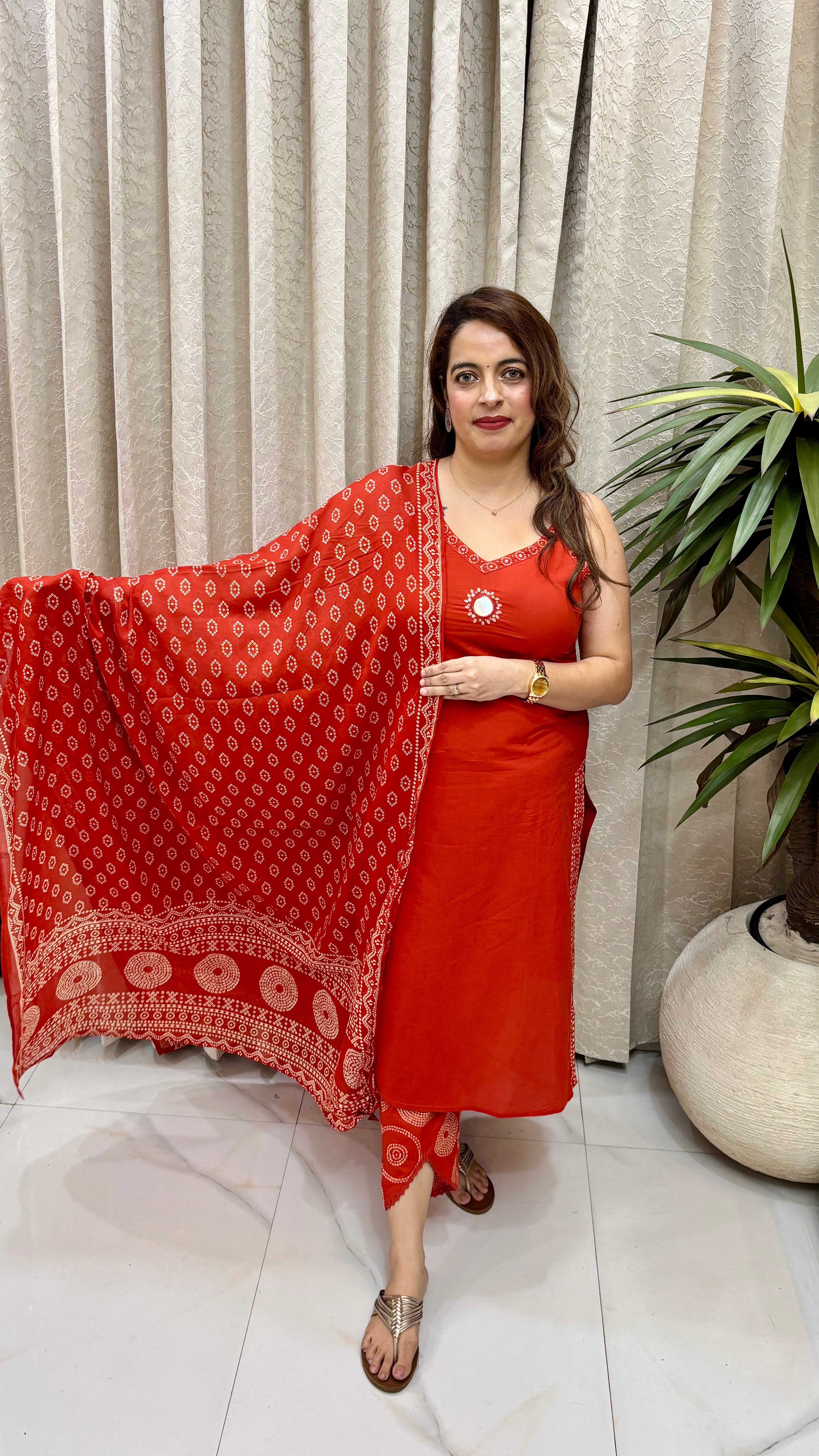 Pure Cotton Sleeveless Bandhani Jaipuri Suit with Sun-Mirror Neckline & V-Cut Bottoms