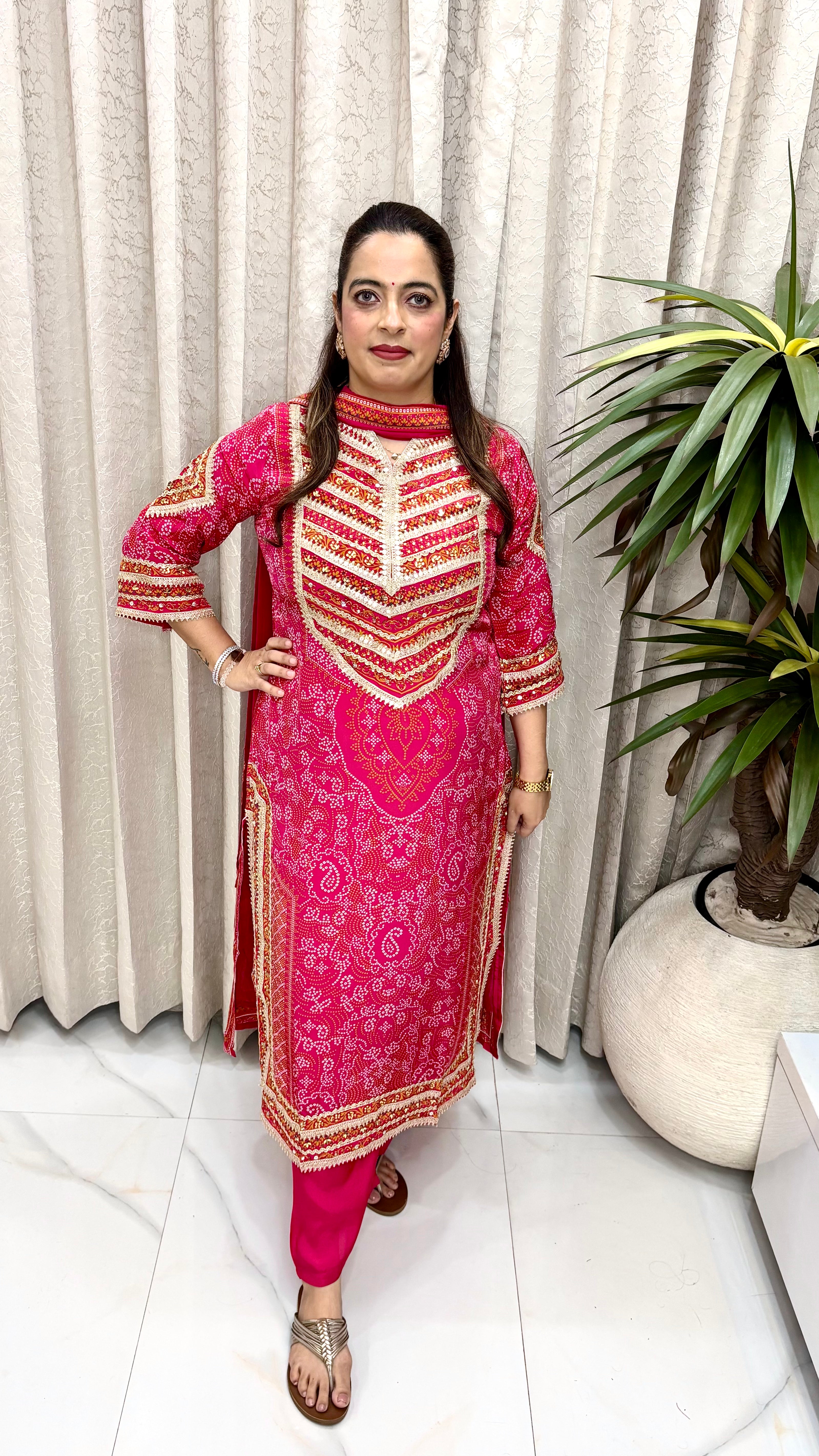 Premium Russian Crepe Bandhani Suit with Intricate Gota Border, Mirrors, & Pure Cotton Lining