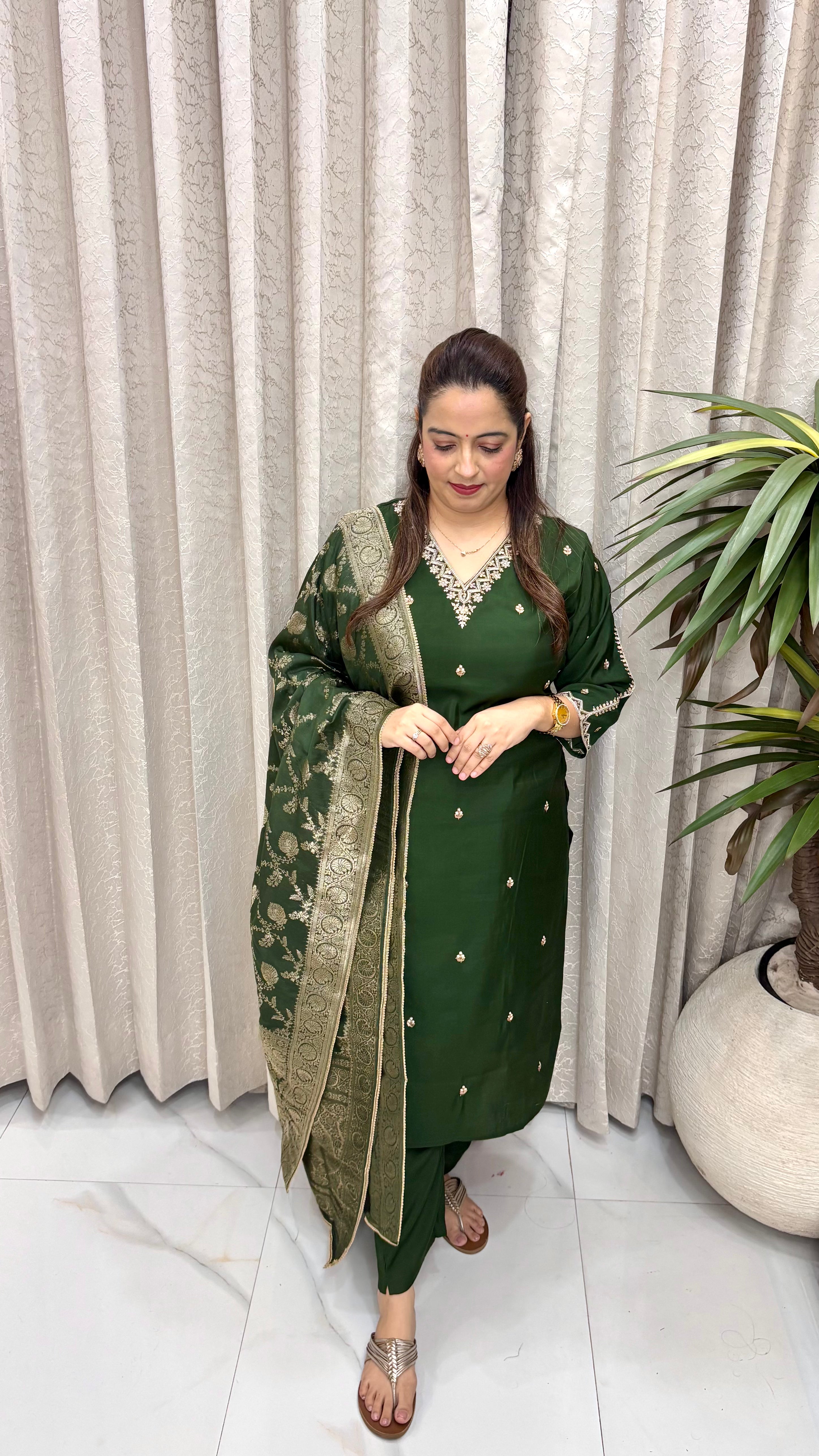 Royal Silk Sheen & Timeless Zari Artistry  Premium Paper Silk Suit with Zari-Embellished V-Neckline & Regal Banarasi Silk Dupatta
