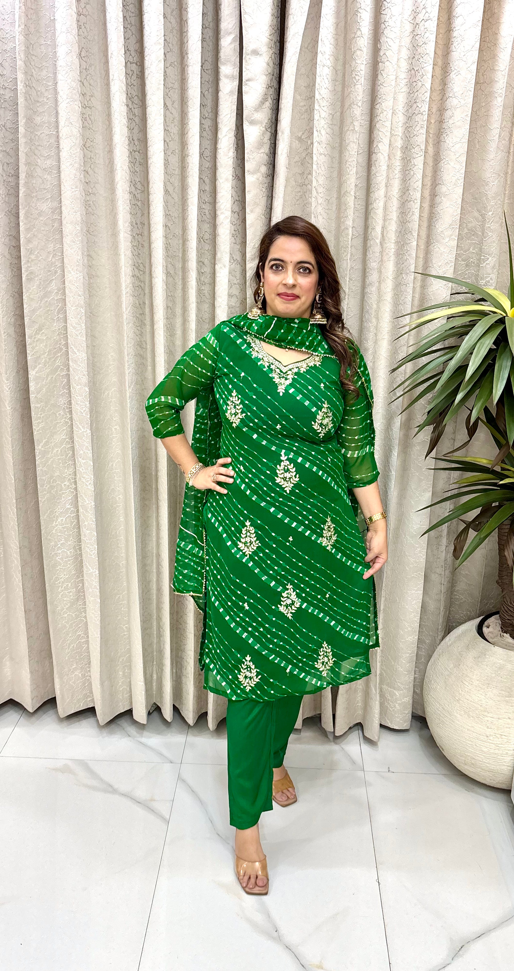 Premium Pure Georgette Leheriya Suit Set with Traditional Gota Patti, Real Mirror Paan Neckline & Cotton Lining