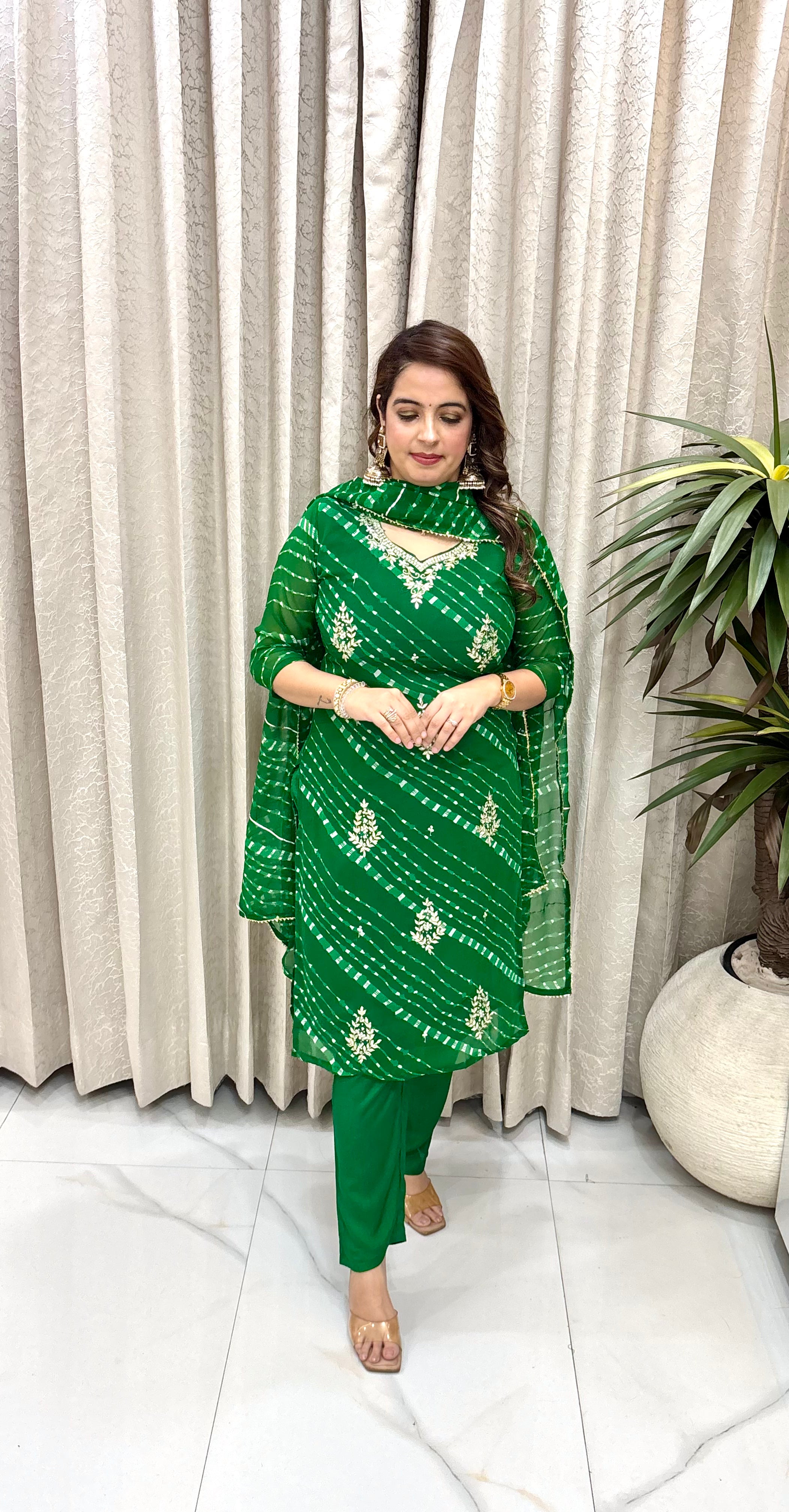 Premium Pure Georgette Leheriya Suit Set with Traditional Gota Patti, Real Mirror Paan Neckline & Cotton Lining