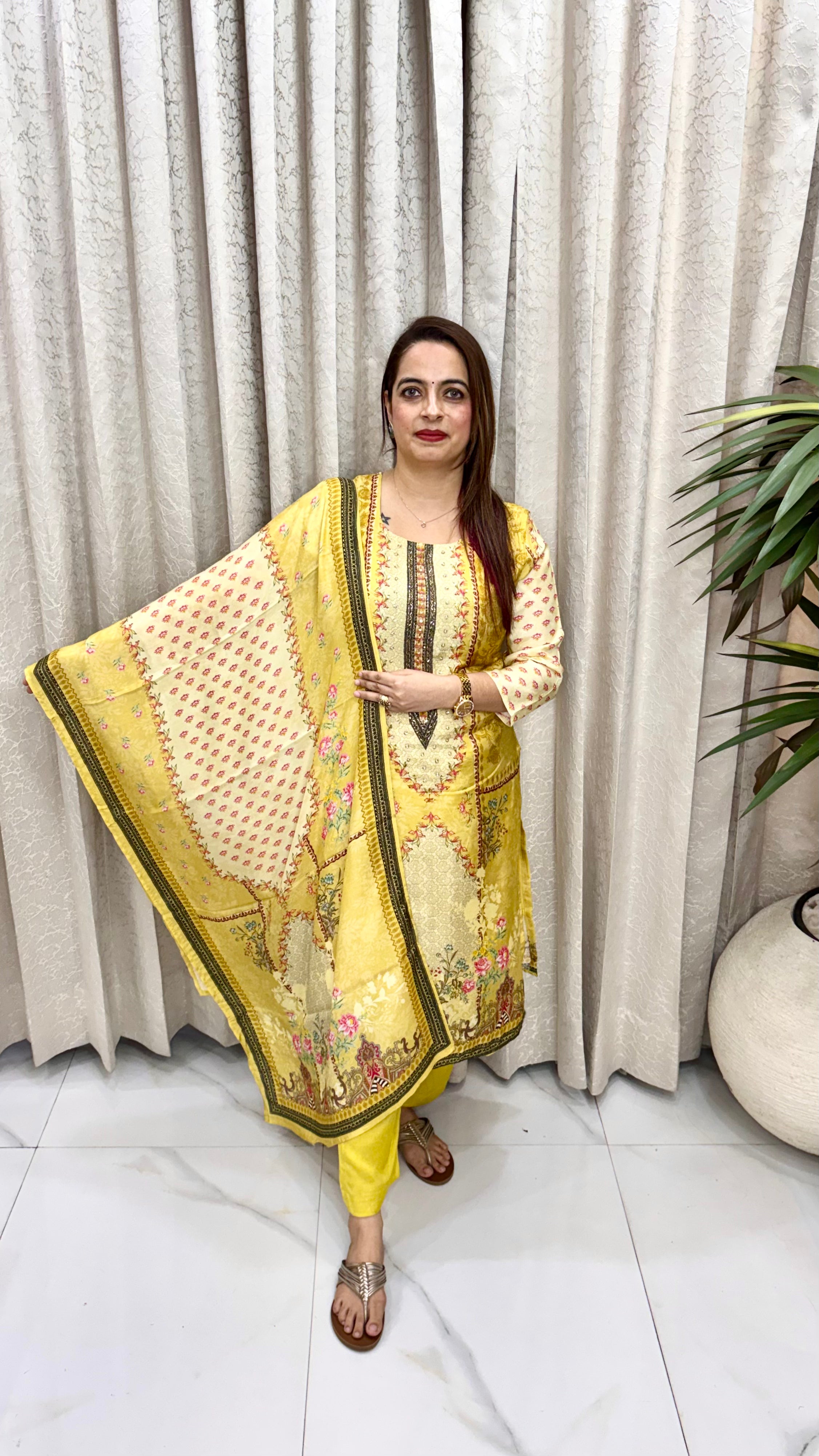 Effortless Fluid Drama: Premium Natural Crepe, Majestic Pakistani Prints, & Exquisite Mirror Artistry