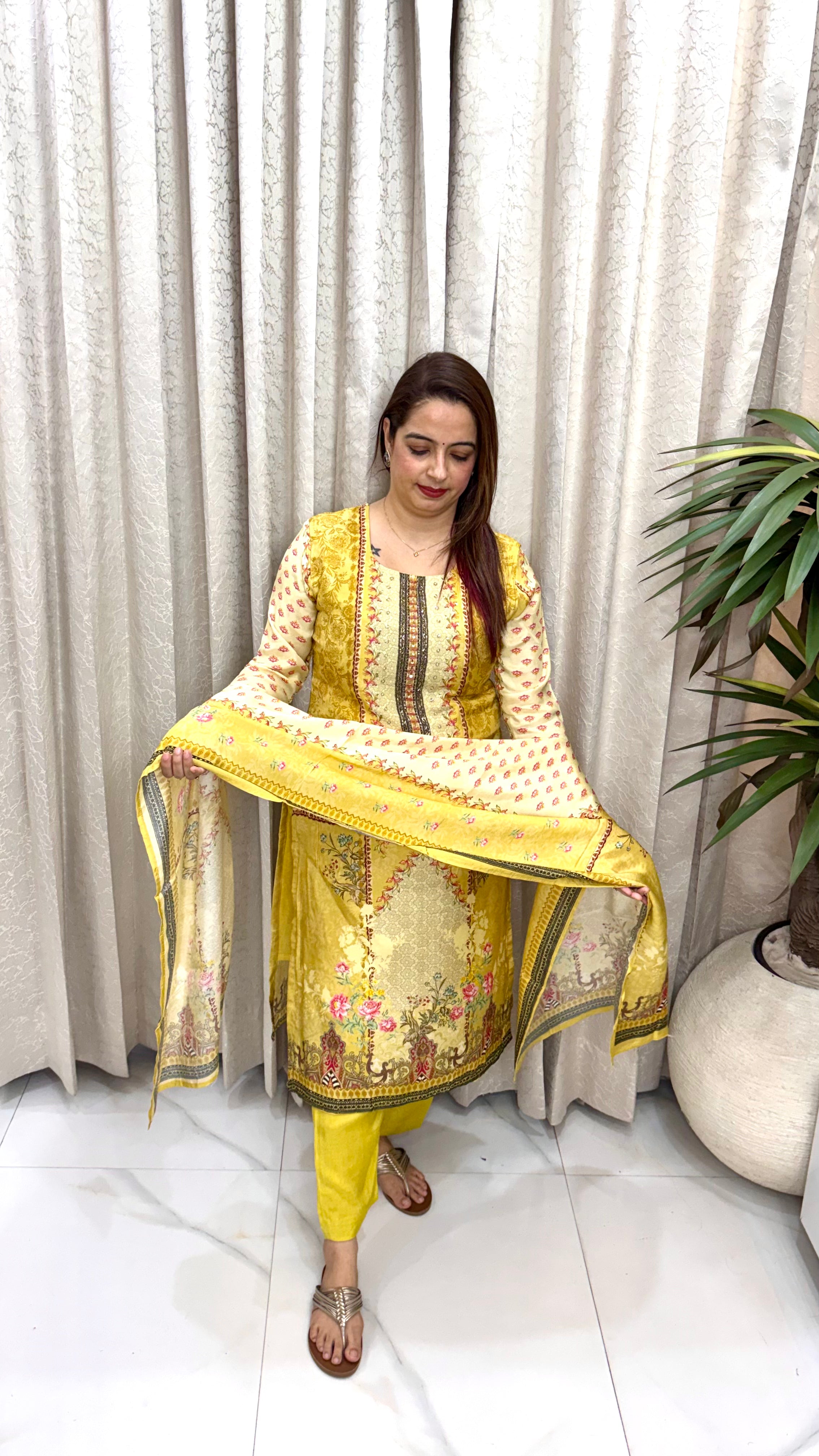 Effortless Fluid Drama: Premium Natural Crepe, Majestic Pakistani Prints, & Exquisite Mirror Artistry