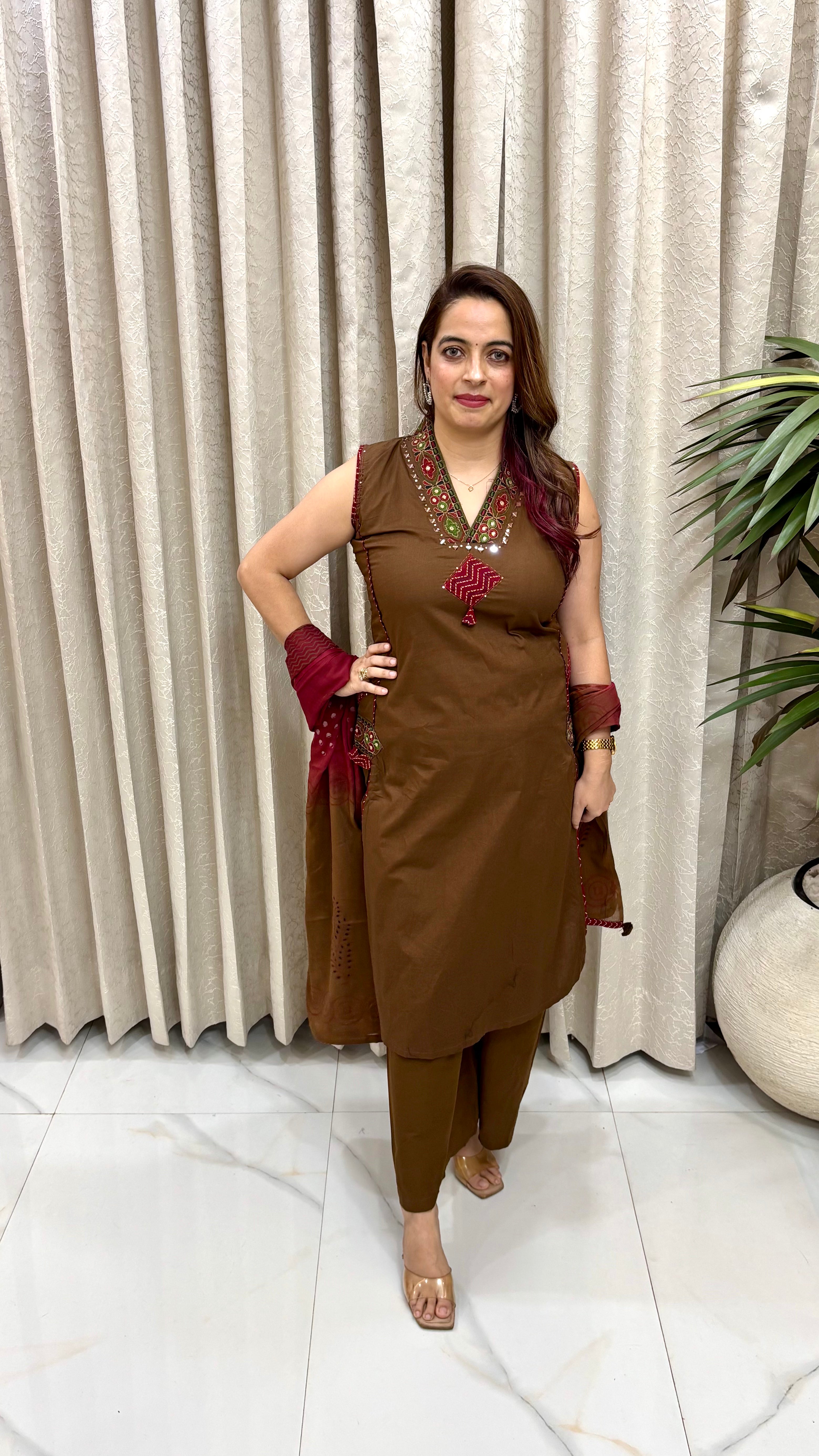 Artisanal Luxury: Premium Cotton Jaipuri Suit with Multi-Craft Chinese Collar, Statement Appliqué Work, & Relaxed Palazzo