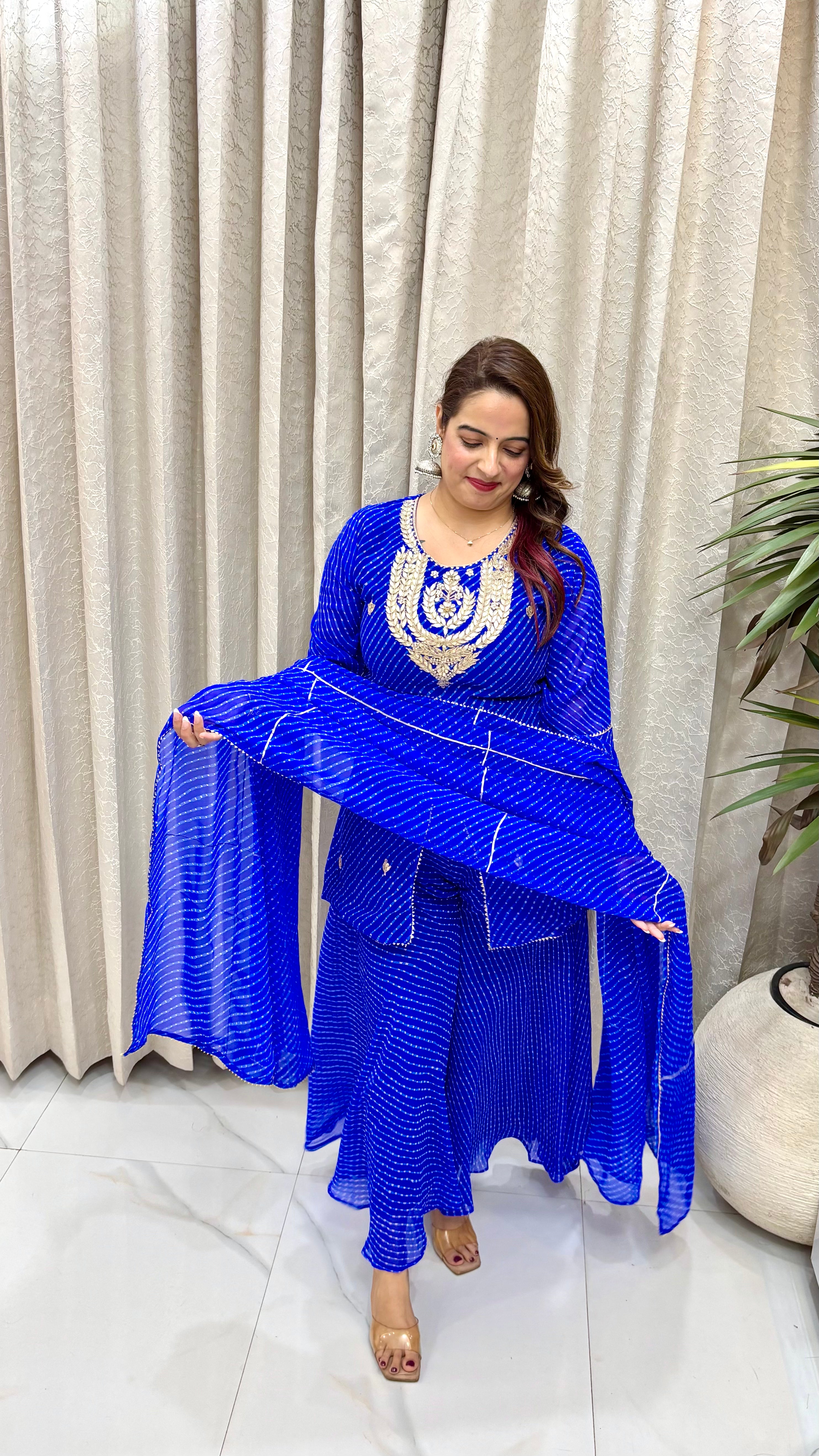 Regal Rajasthani Fusion: Pure Georgette, Traditional Leheriya Print, Zardozi & Gota Patti Artistry, & Modern Center-Cut Choli Silhouette