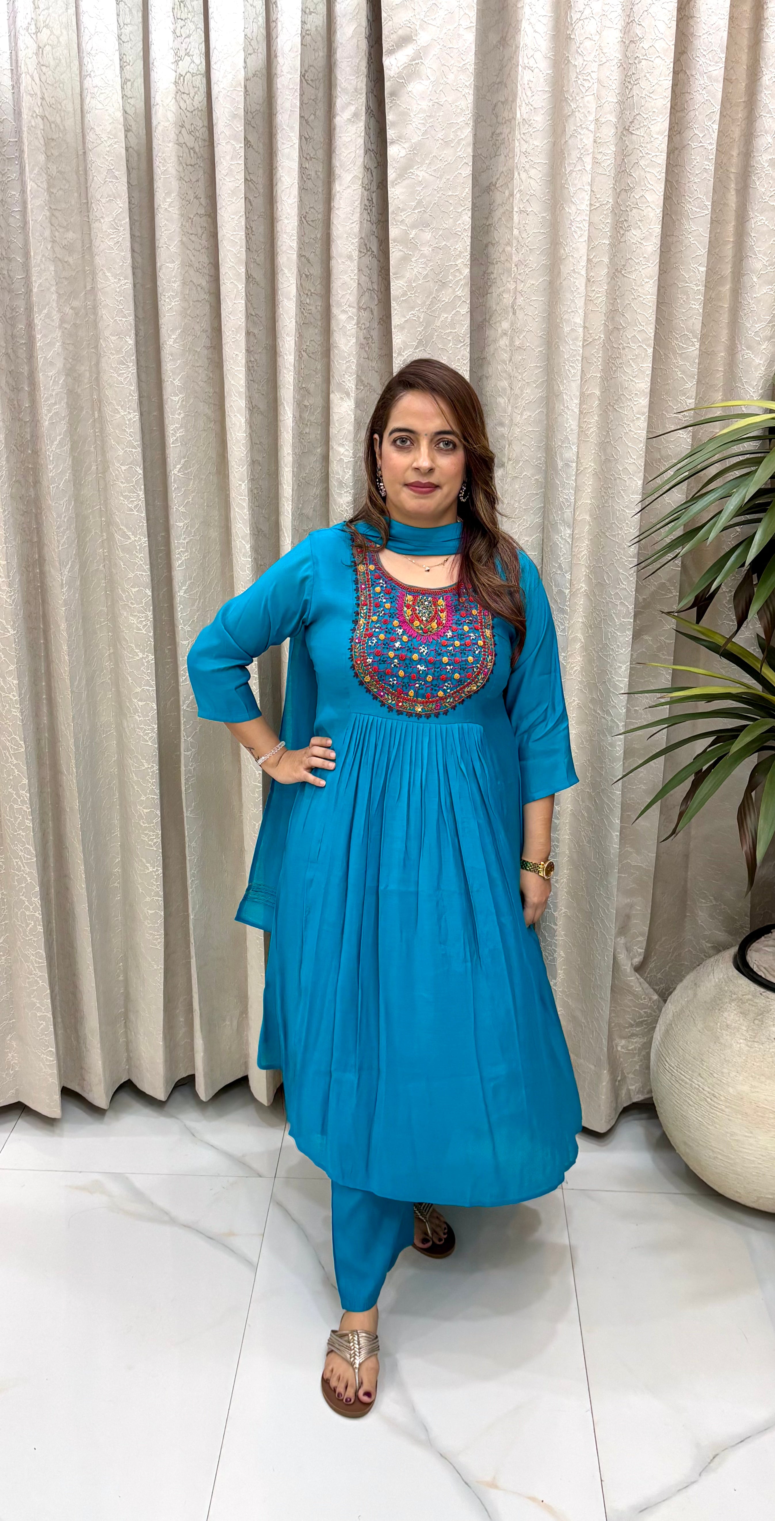Heritage Artistry & Fluid Silhouette: Pure Mul Chanderi, Hand-Worked Kolkatta Knots, Center Gathers, & Breathable Cotton Lining