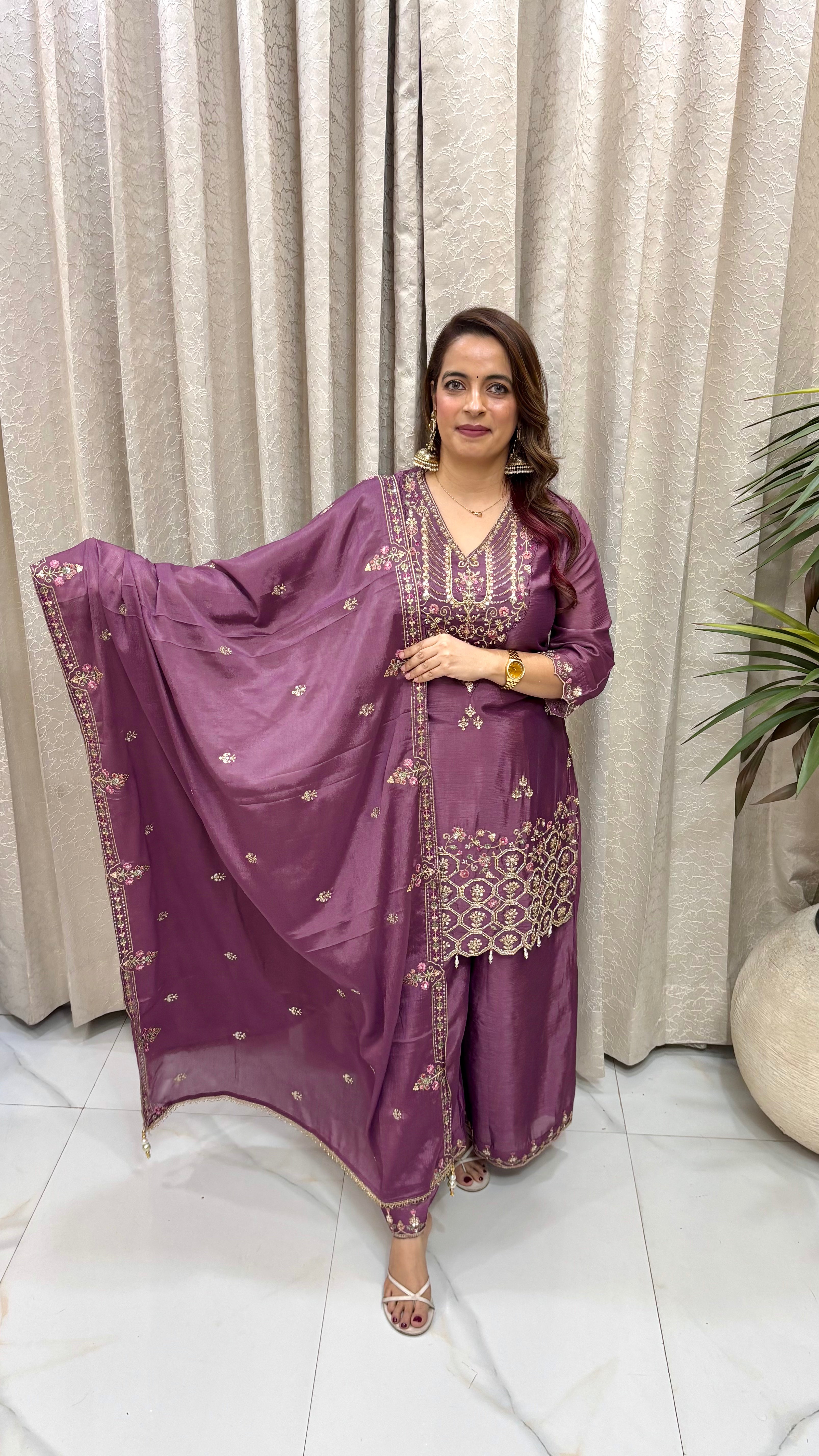 The Pure Chinon Zari Appliqué Suit with Embroidered Divider