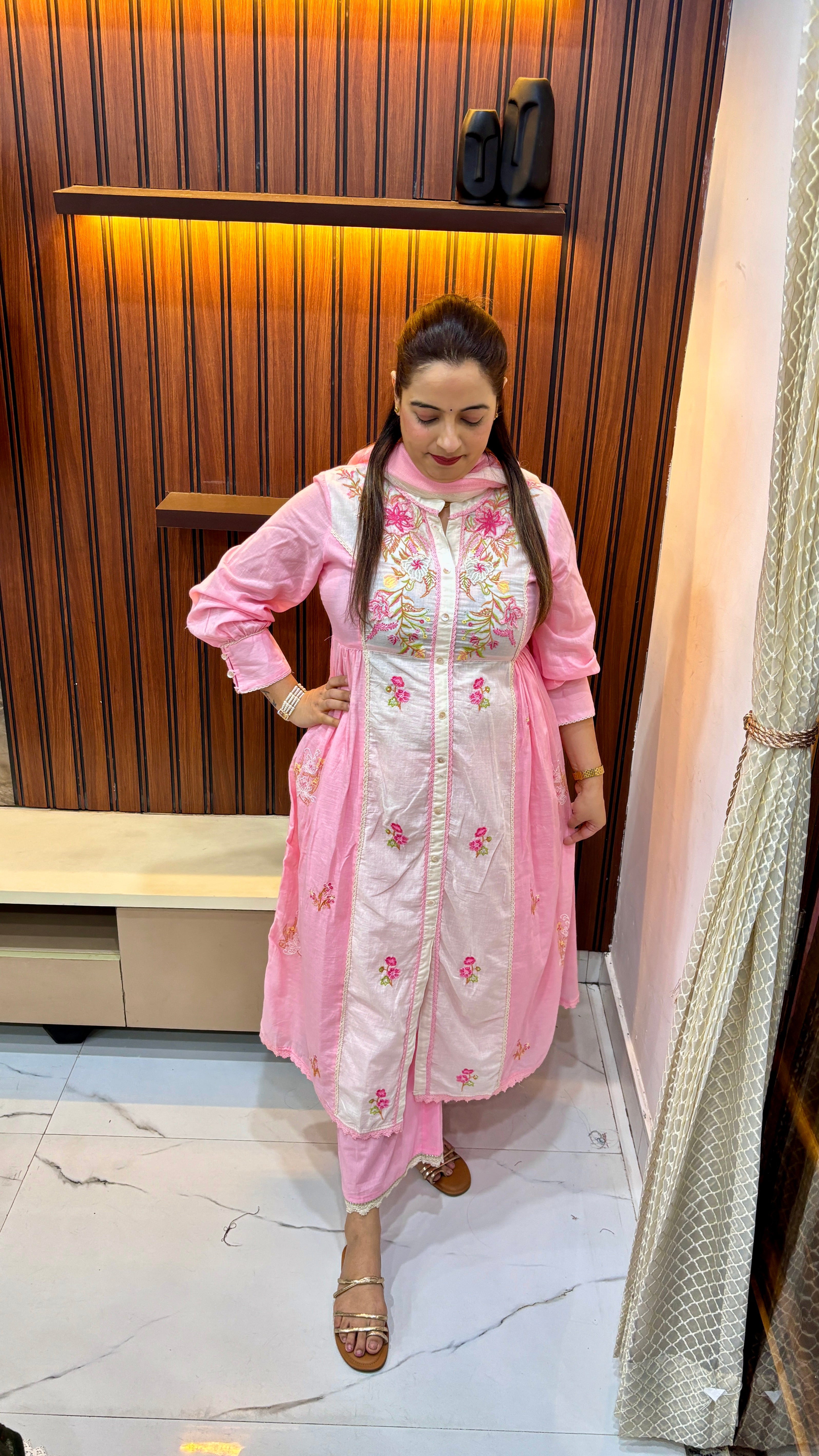 ✨Mul Mul Cotton Gathered Suit with Dual-Shade Kota Doria Dupatta ✨