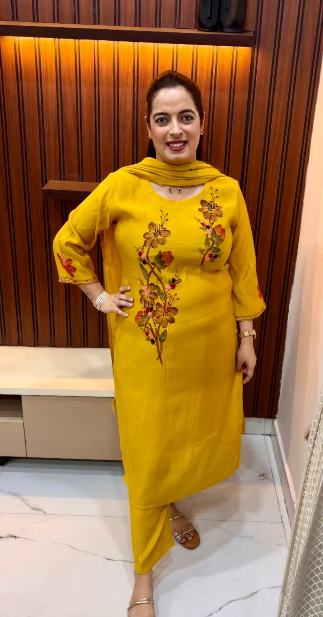 ✨ The Chanderi Muse: Mul Chanderi Suit with Kolkata Knot & Katha Artistry ✨