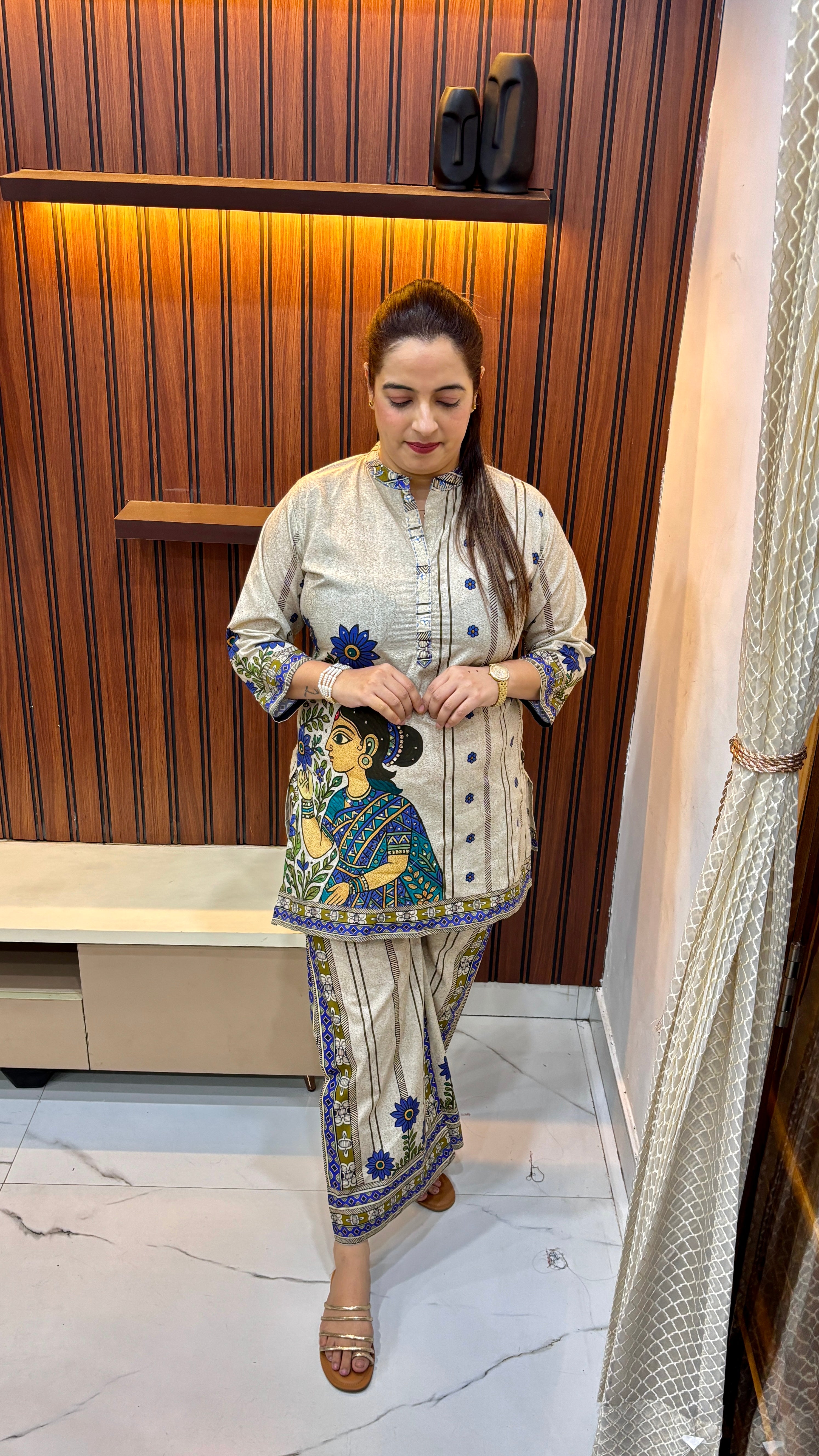 ✨ The Earthy Avant-Garde: Pure Cotton Madhubani Figure Art Co-ord Set with Mirror Artistry ✨