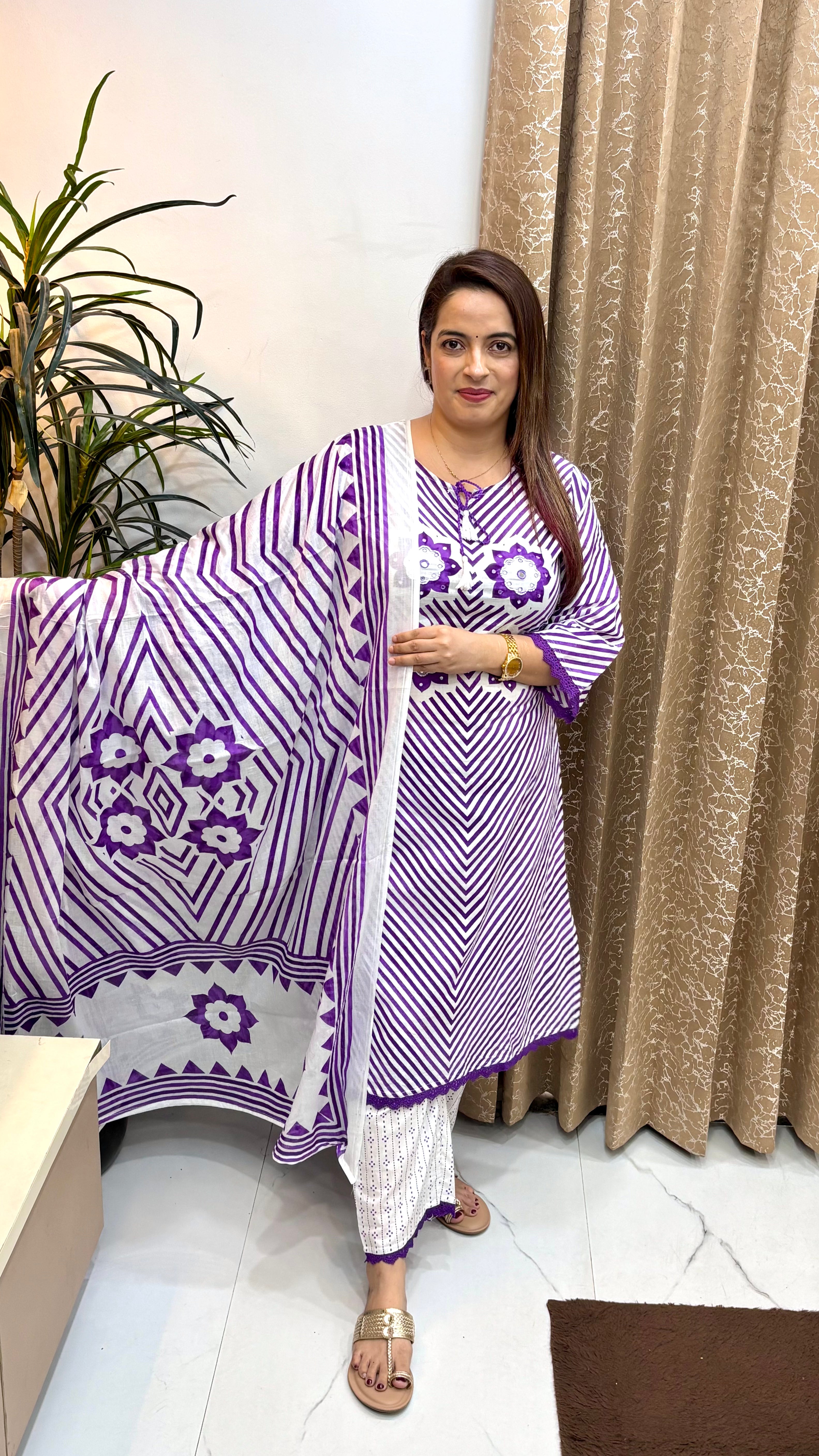 The Pure Mul Cotton Polka Dot & Mirror Work Suit Set