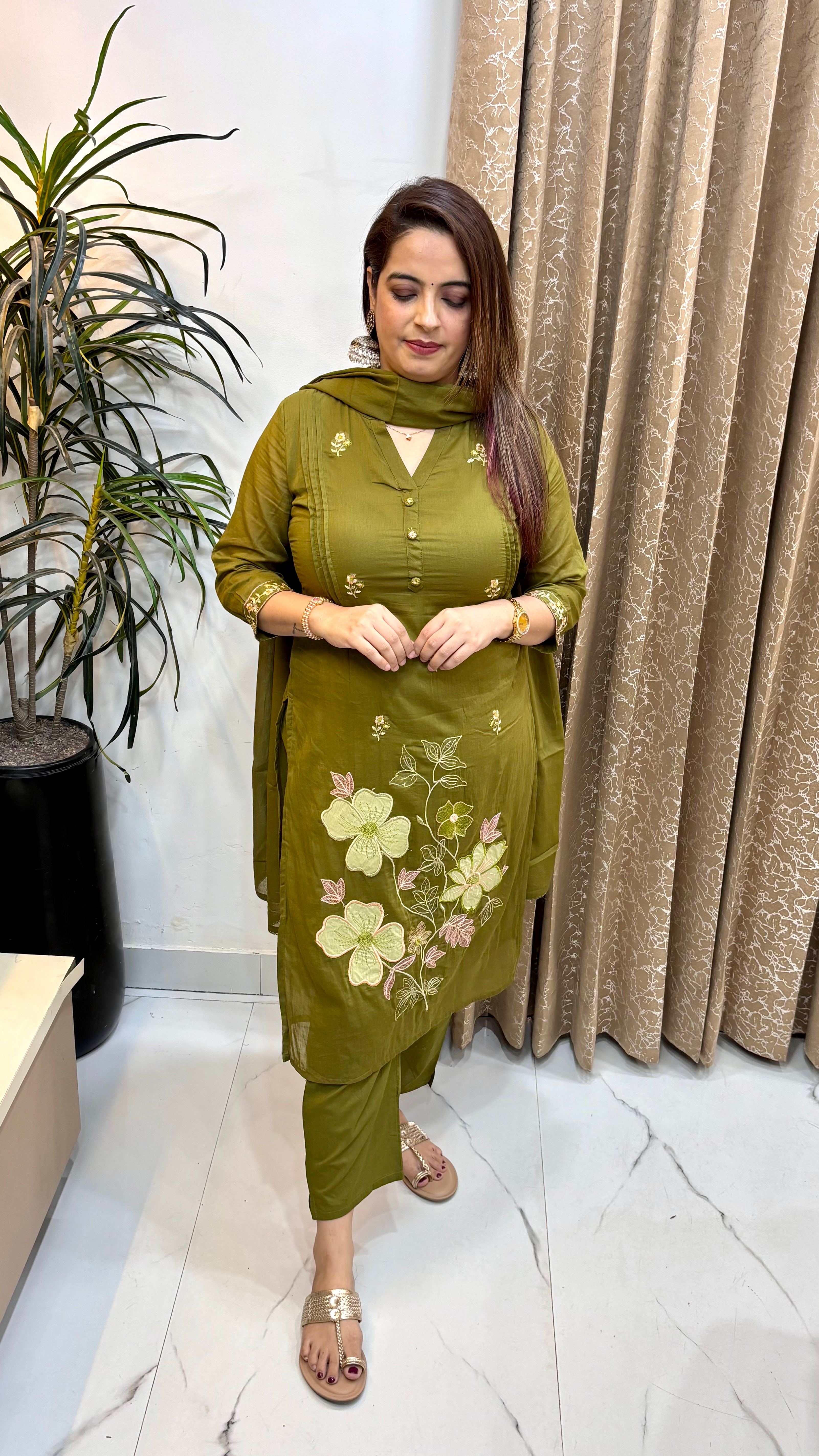 The Pure Mulmul Cotton Appliqué & Side-Panel Pintex Suit Set