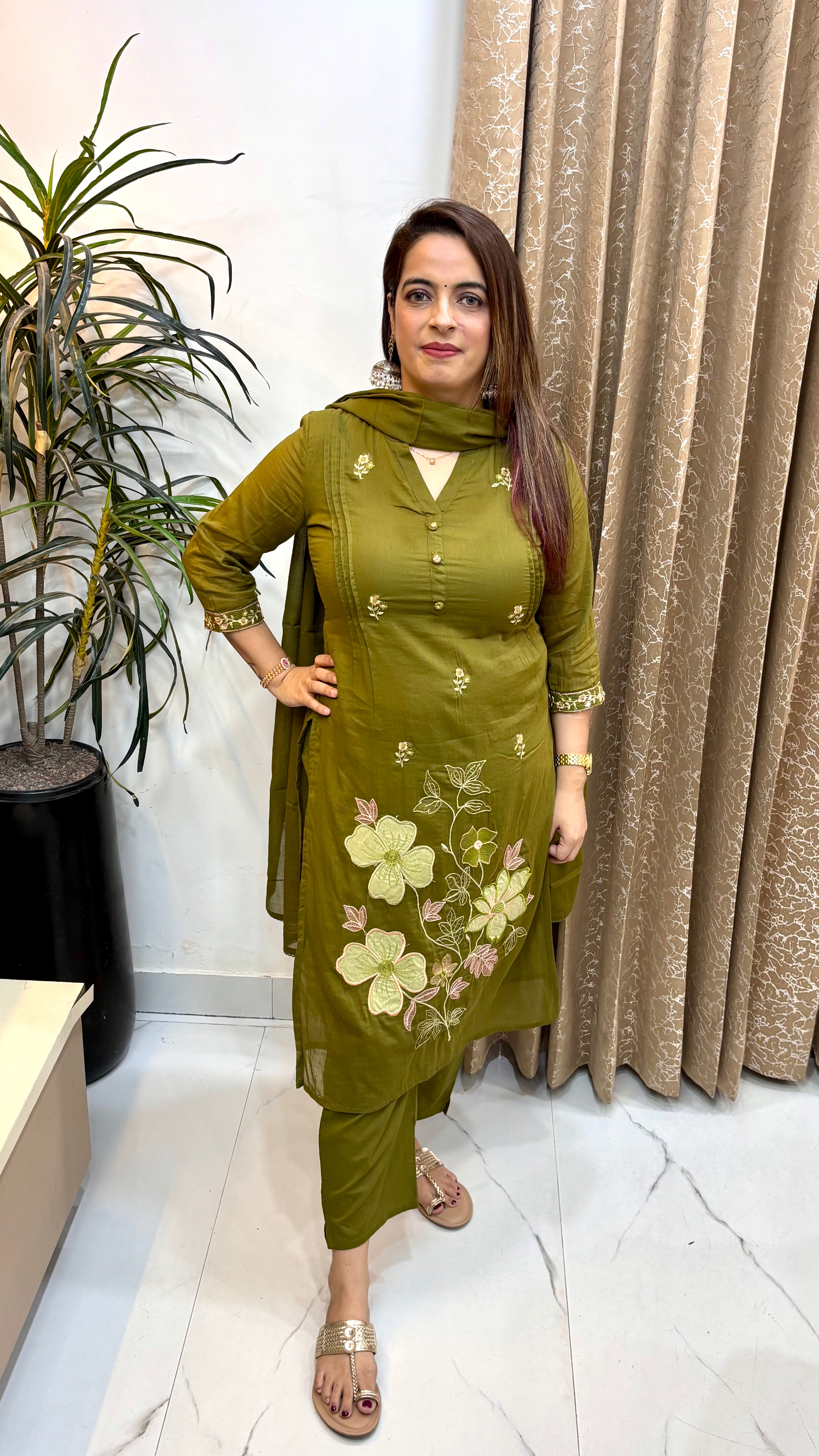The Pure Mulmul Cotton Appliqué & Side-Panel Pintex Suit Set