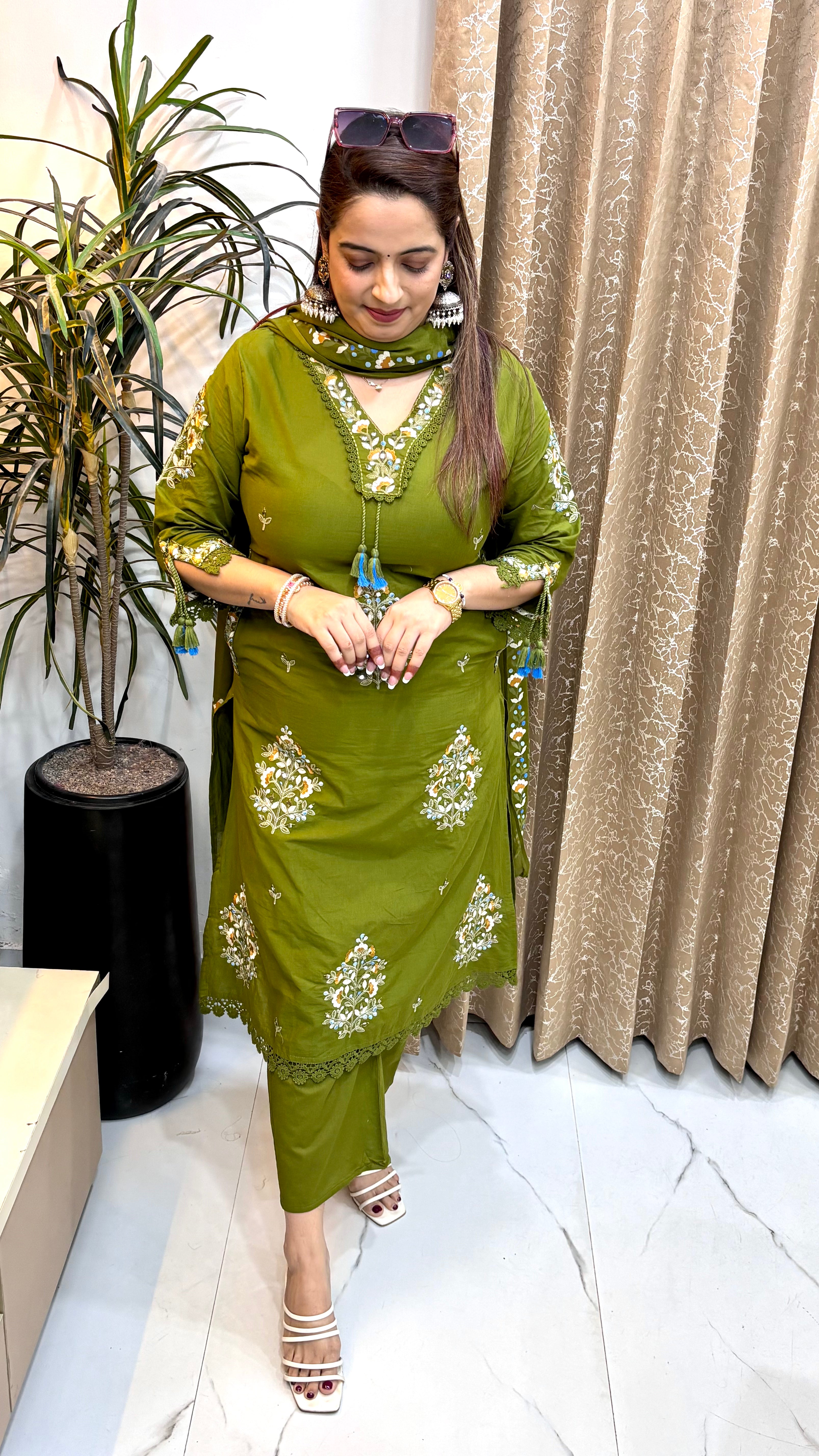 The Pure Cotton Mirror Embroidery Suit with Dual Pockets & Handcrafted Tassels
