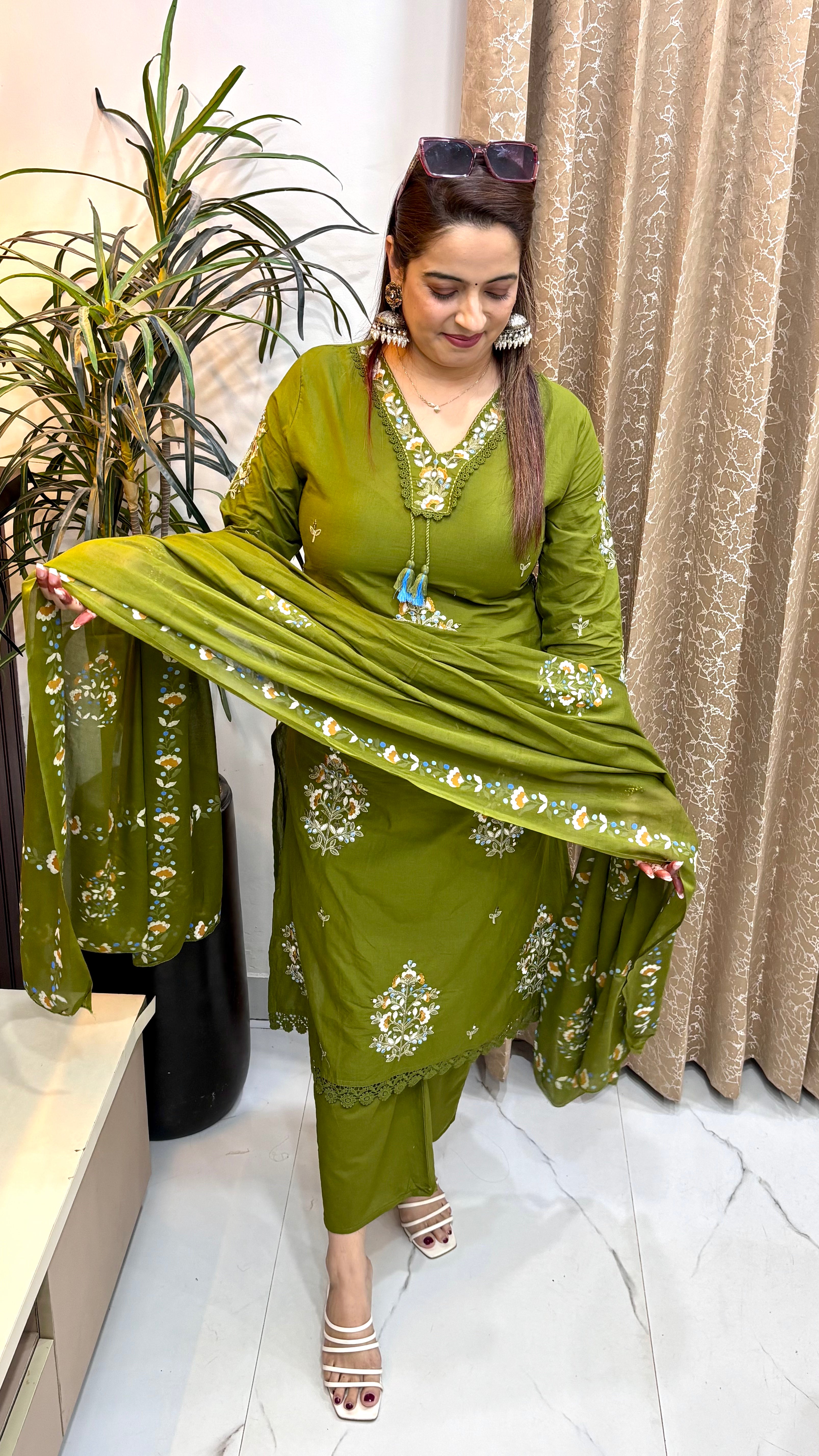 The Pure Cotton Mirror Embroidery Suit with Dual Pockets & Handcrafted Tassels