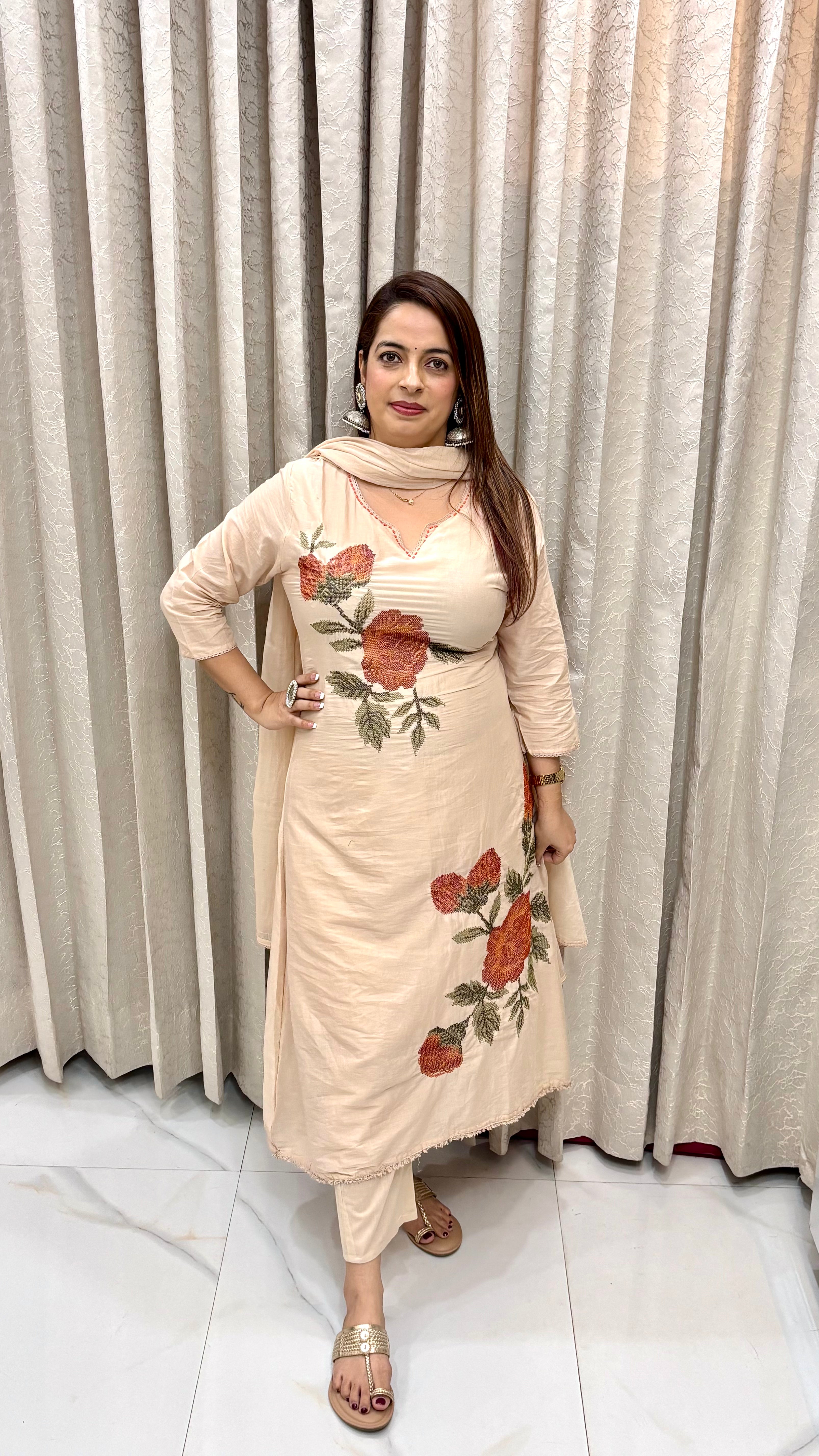 The Mulmul Cotton Suit with Cross-Stitched Floral Embroidery & Kantha Neckline