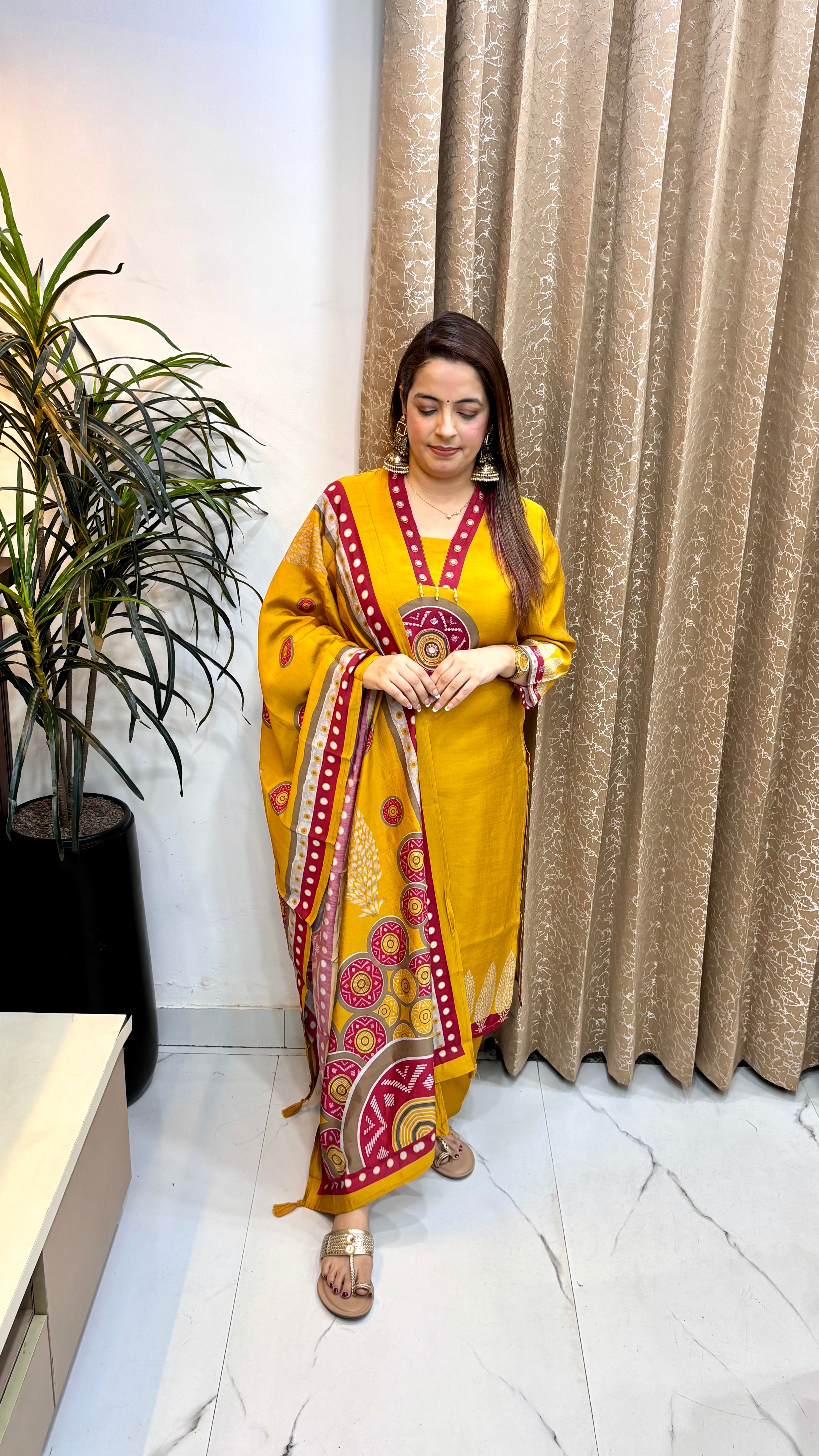 Mul Chanderi Suit with Maheshwari Print & Maheshwari Silk Dupatta