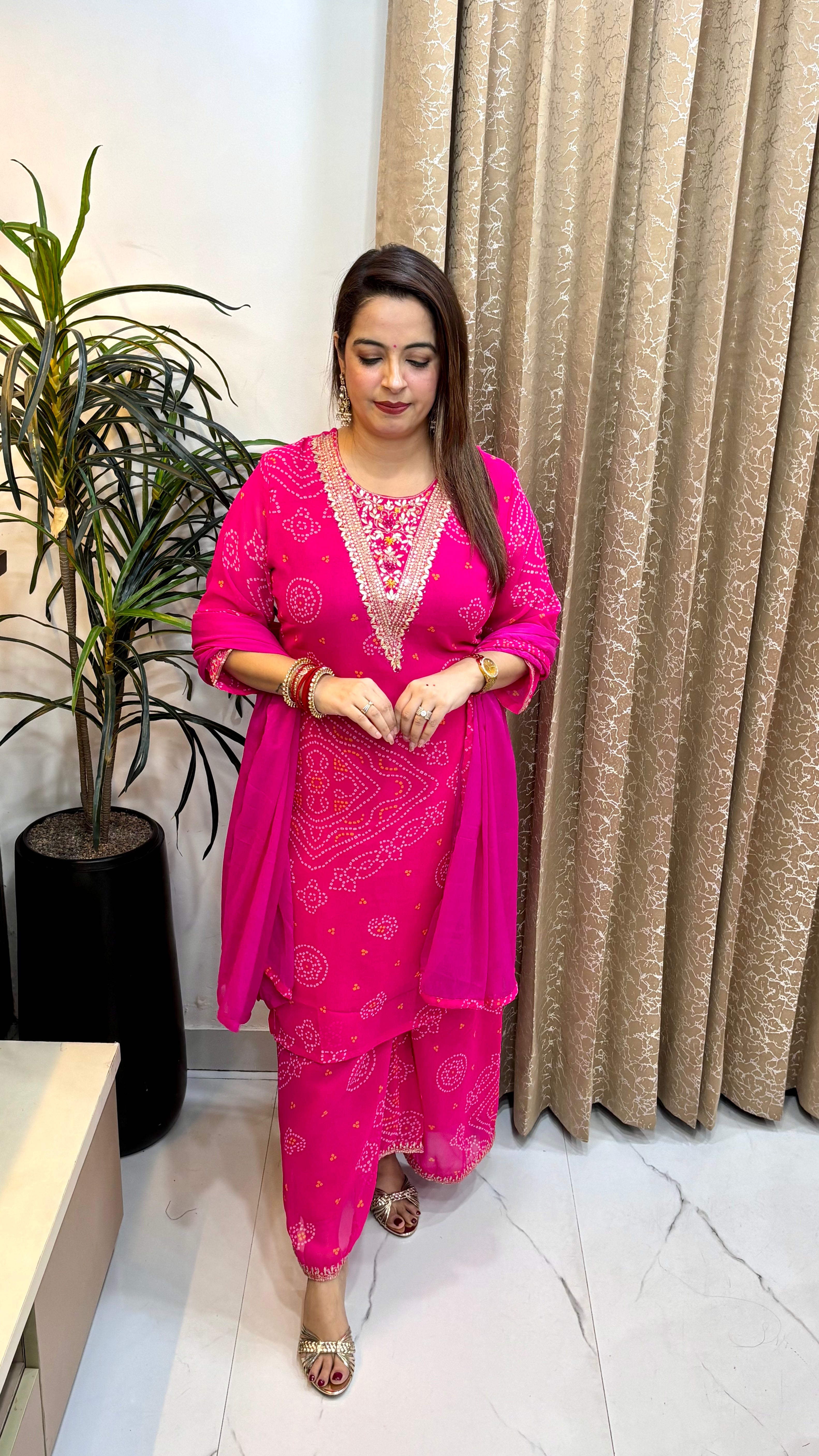 Pure Georgette Bandhani Print Suit with Resham, Gotta Work & Embroidered Divider